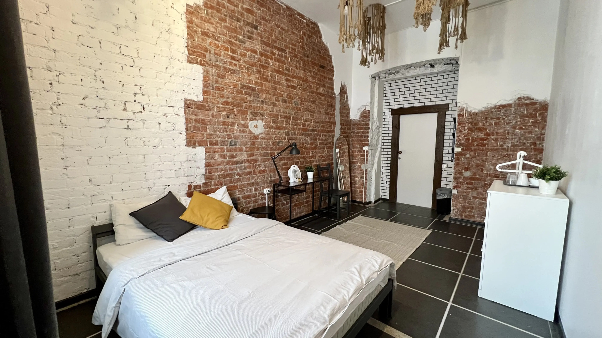 Меблированные Комнаты в доме Булгакова (4)