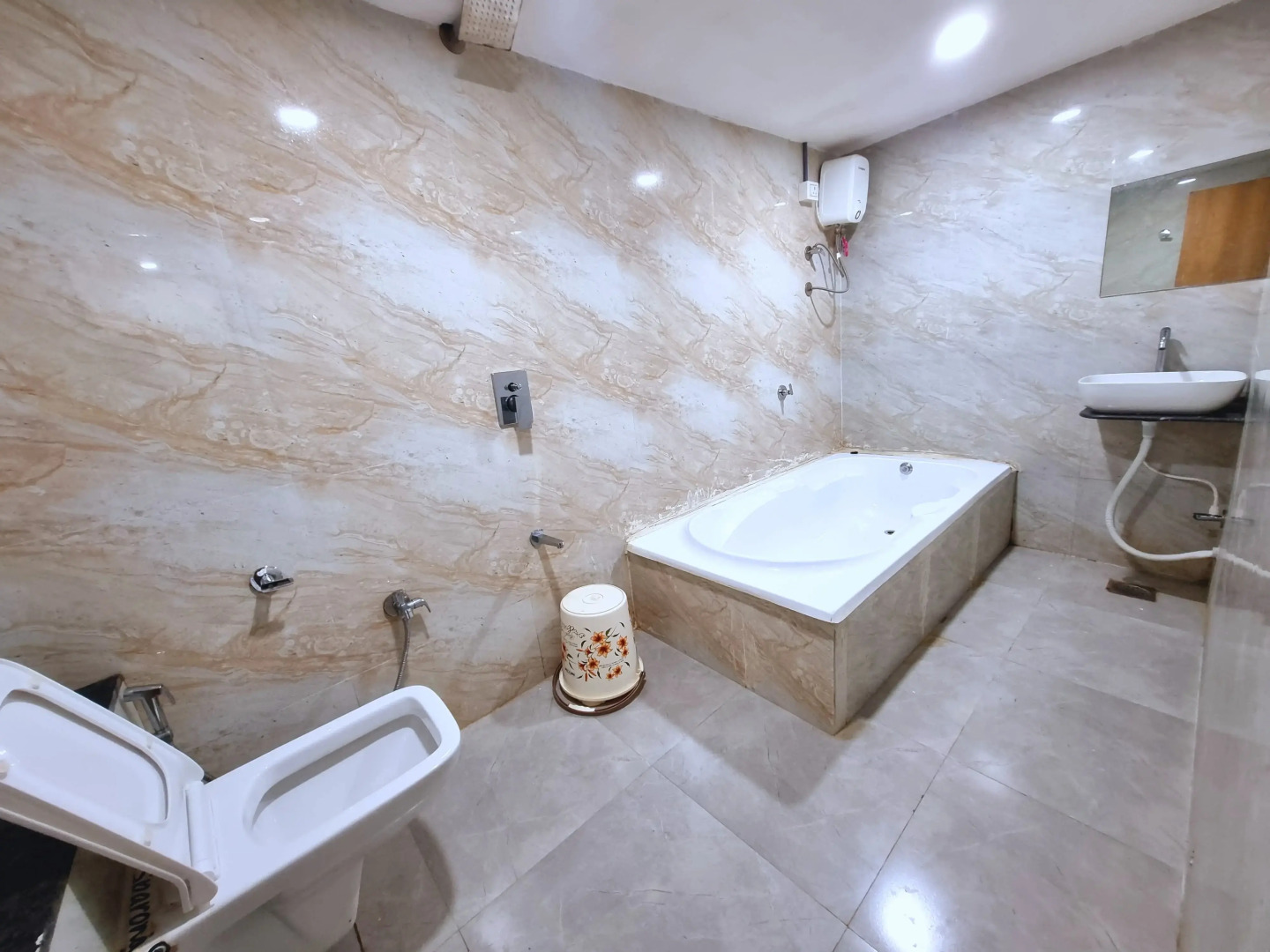 Отель Green Tree