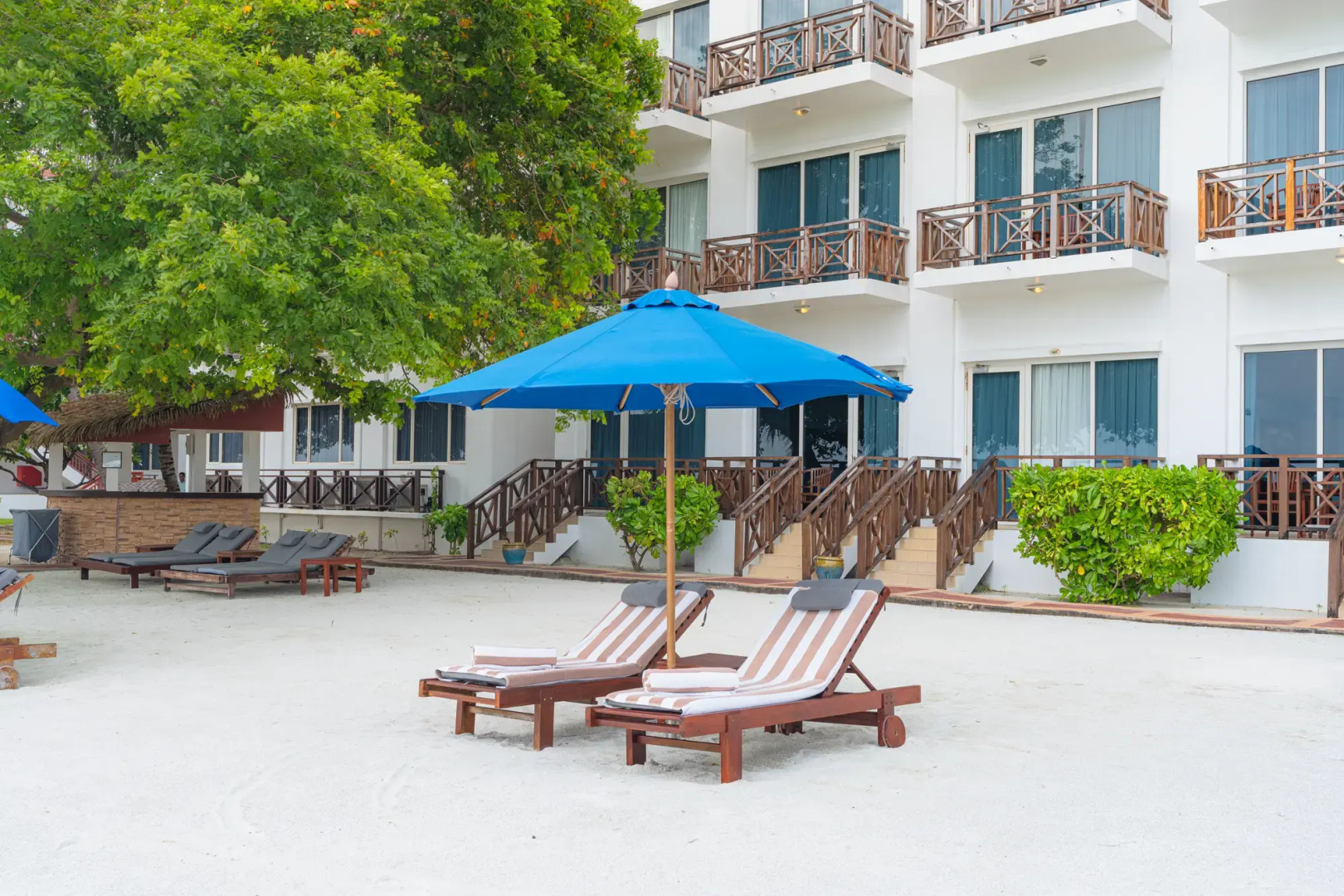 Отель Hulhule Island