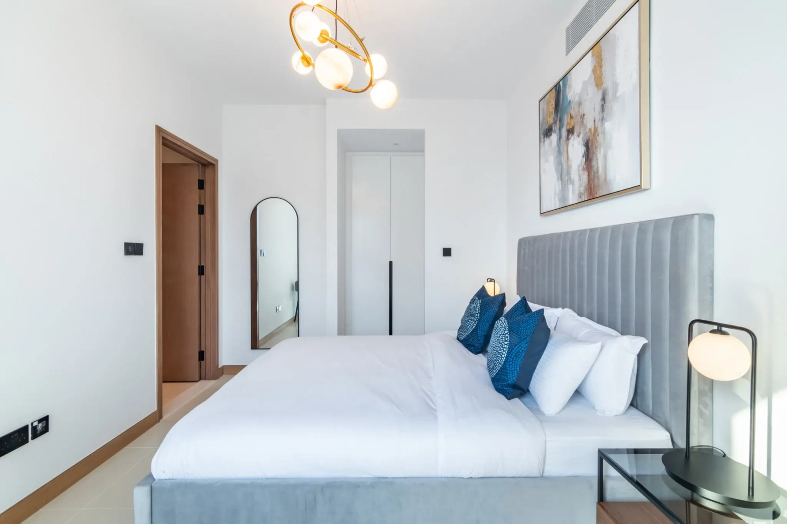 Апартаменты Welcome Home in Vida Residences