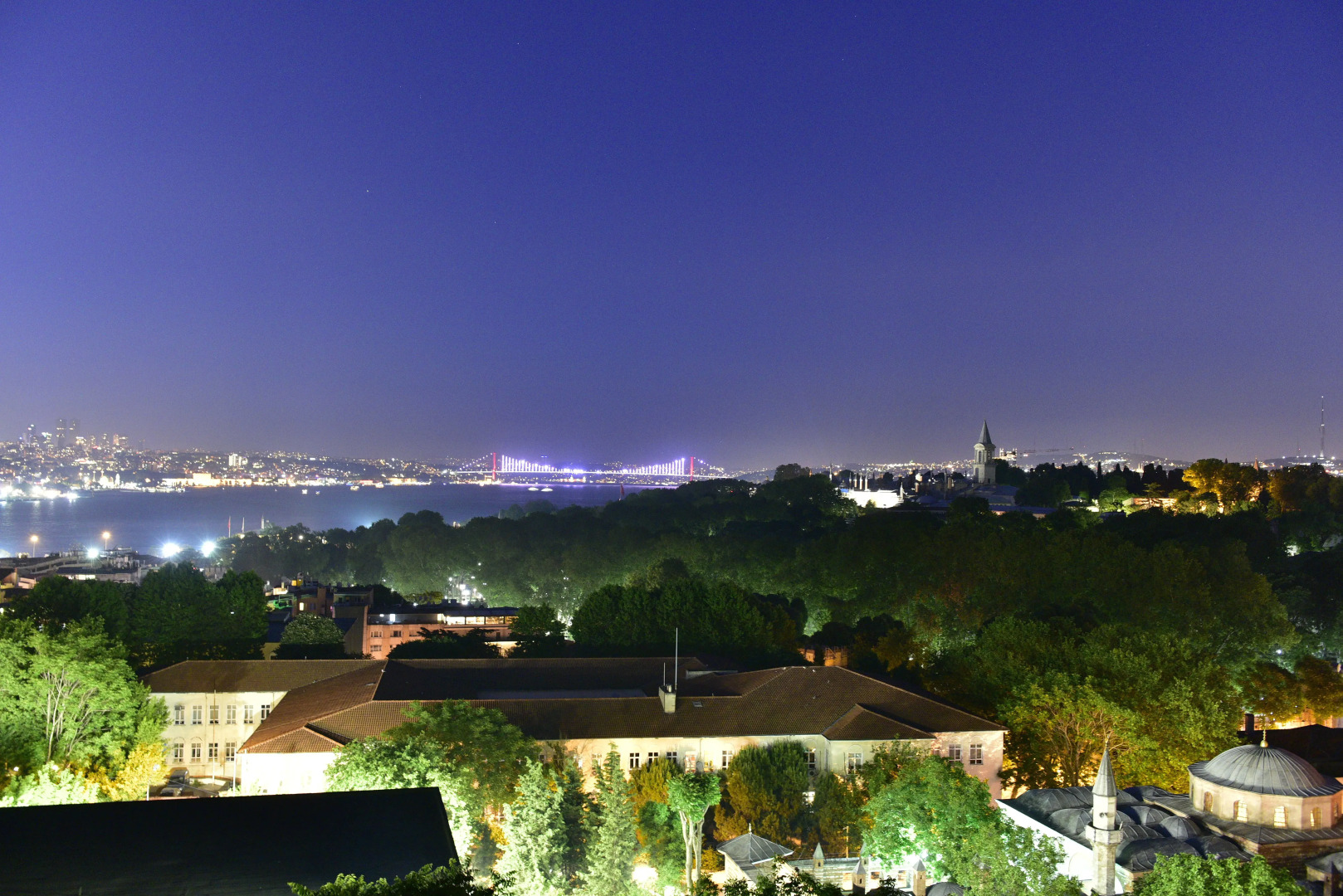 Отель Agora Life