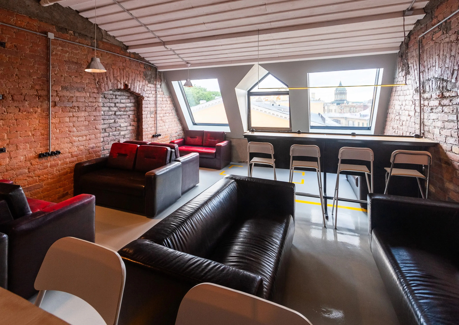 Хостел Roof Capsules