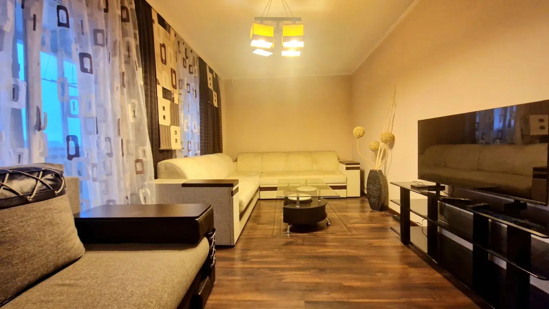 Квартира Большая четырехкомнатная квартира