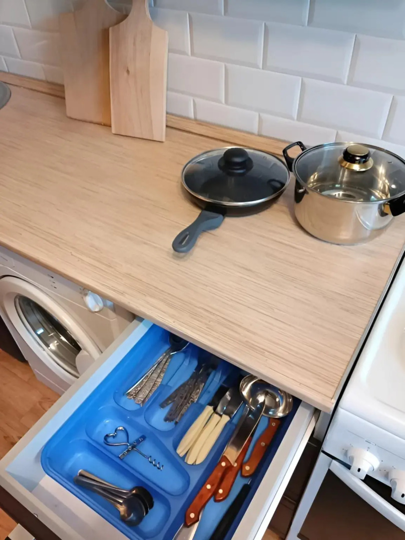 Апартаменты Двухкомнатные на втором этаже с балконом