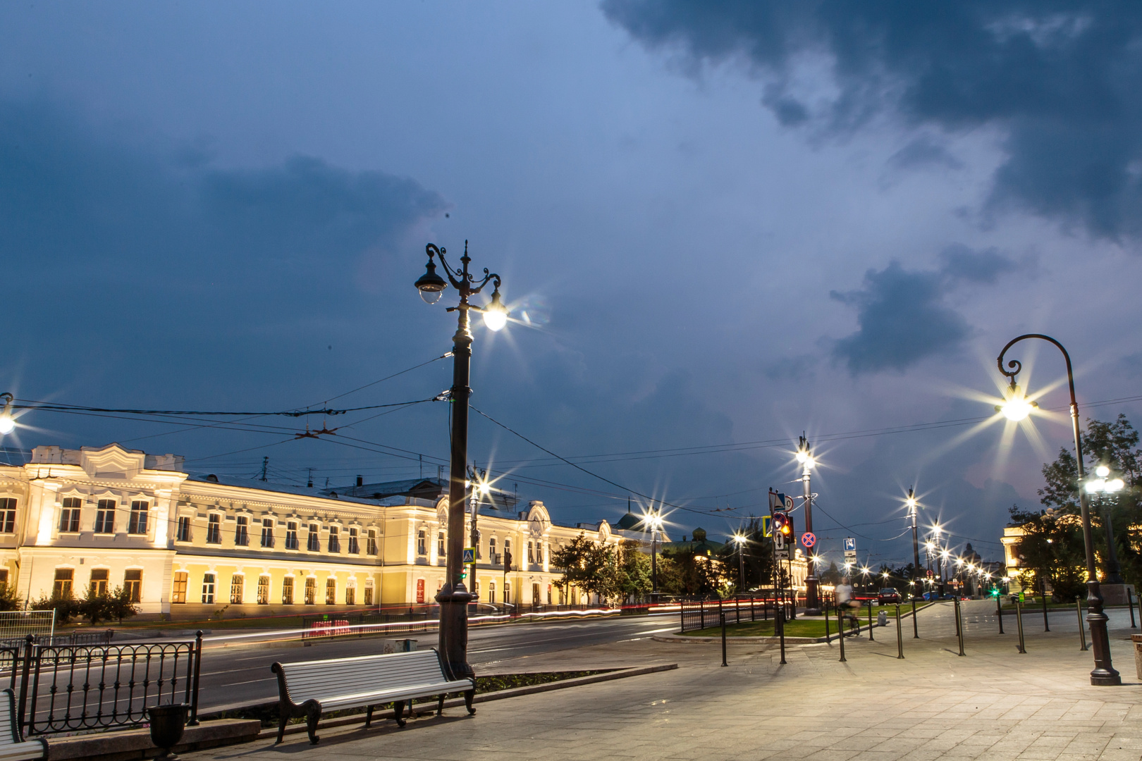 Отель Brick Walls Hotel