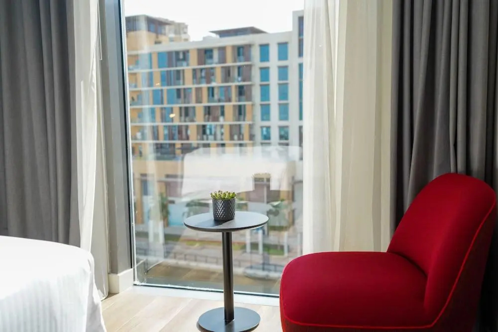 Отель IntercityHotel Dubai Jaddaf Waterfront