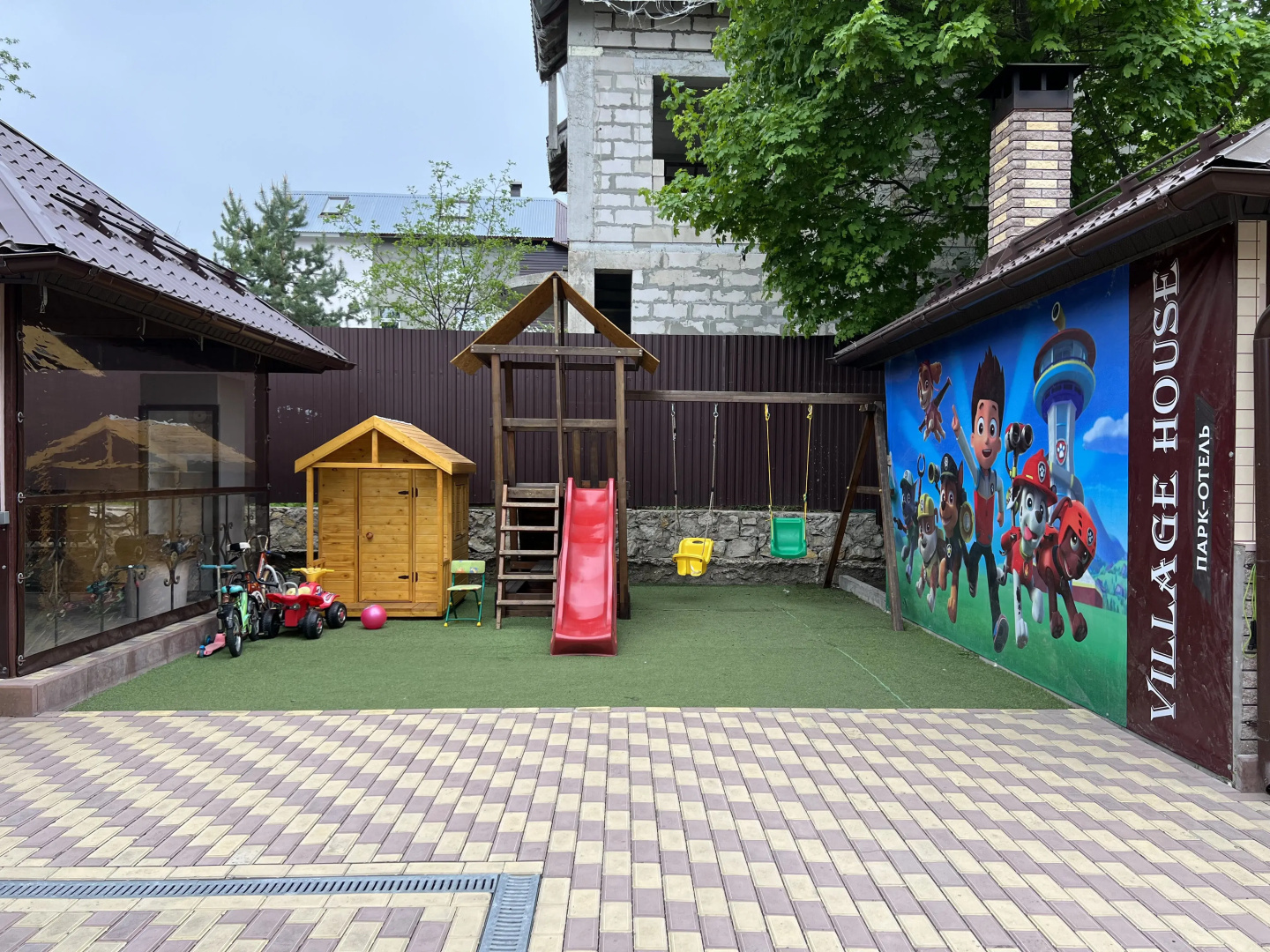 Отель Village House
