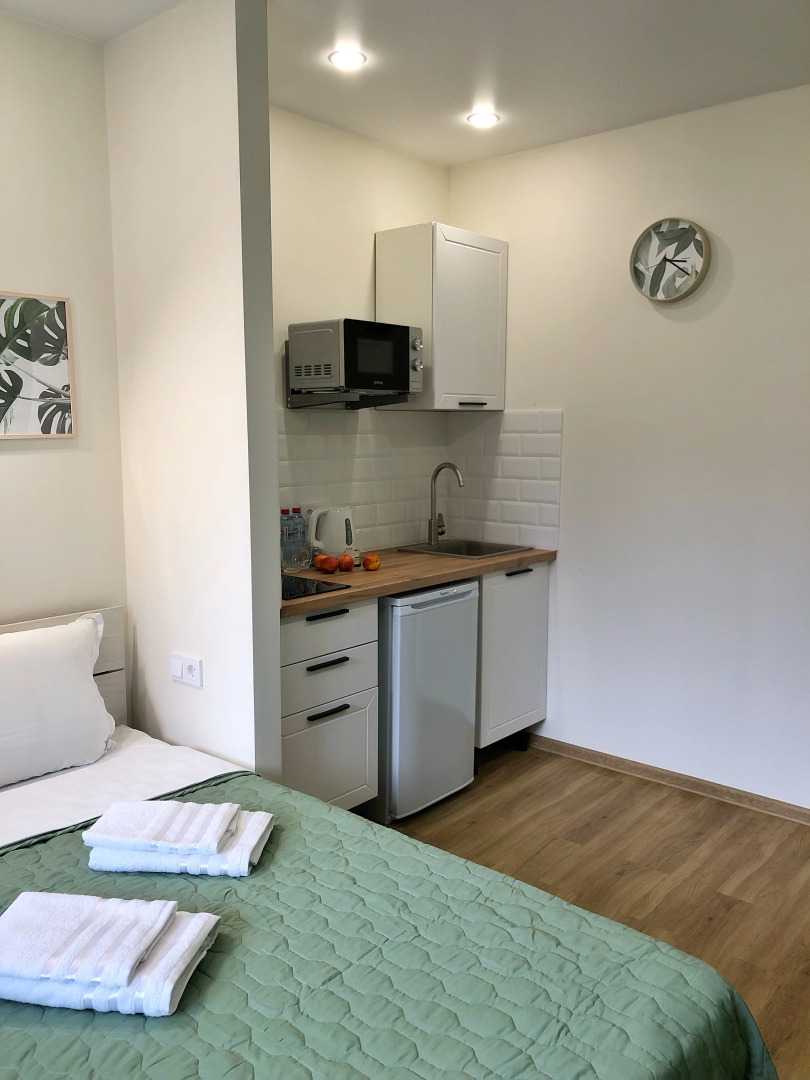 Апартаменты Экзотика возле Аэропорта на 2 Гостя