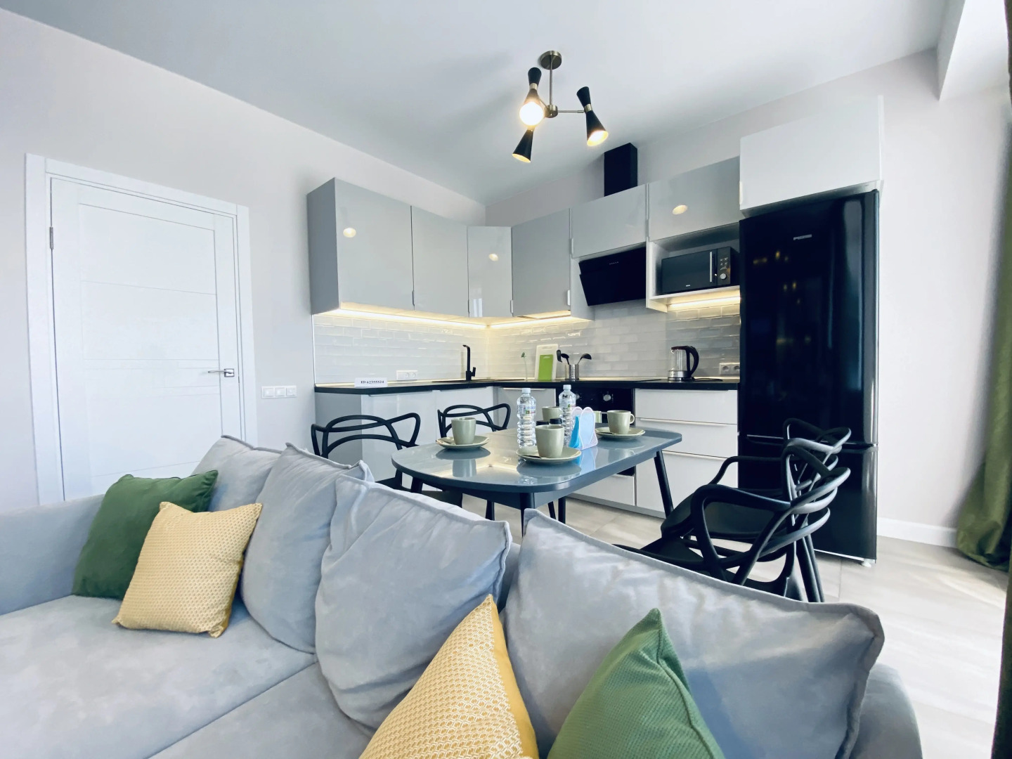 Апартаменты 710 на Саморы Машела 2А