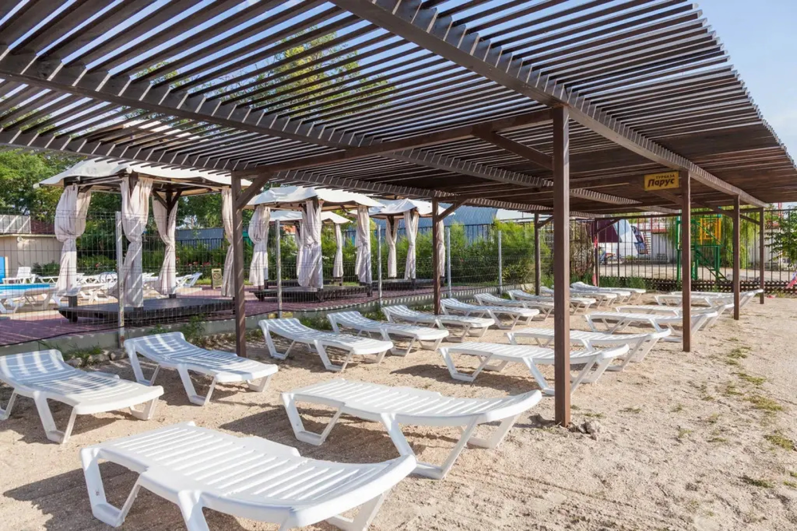 Отель Парус