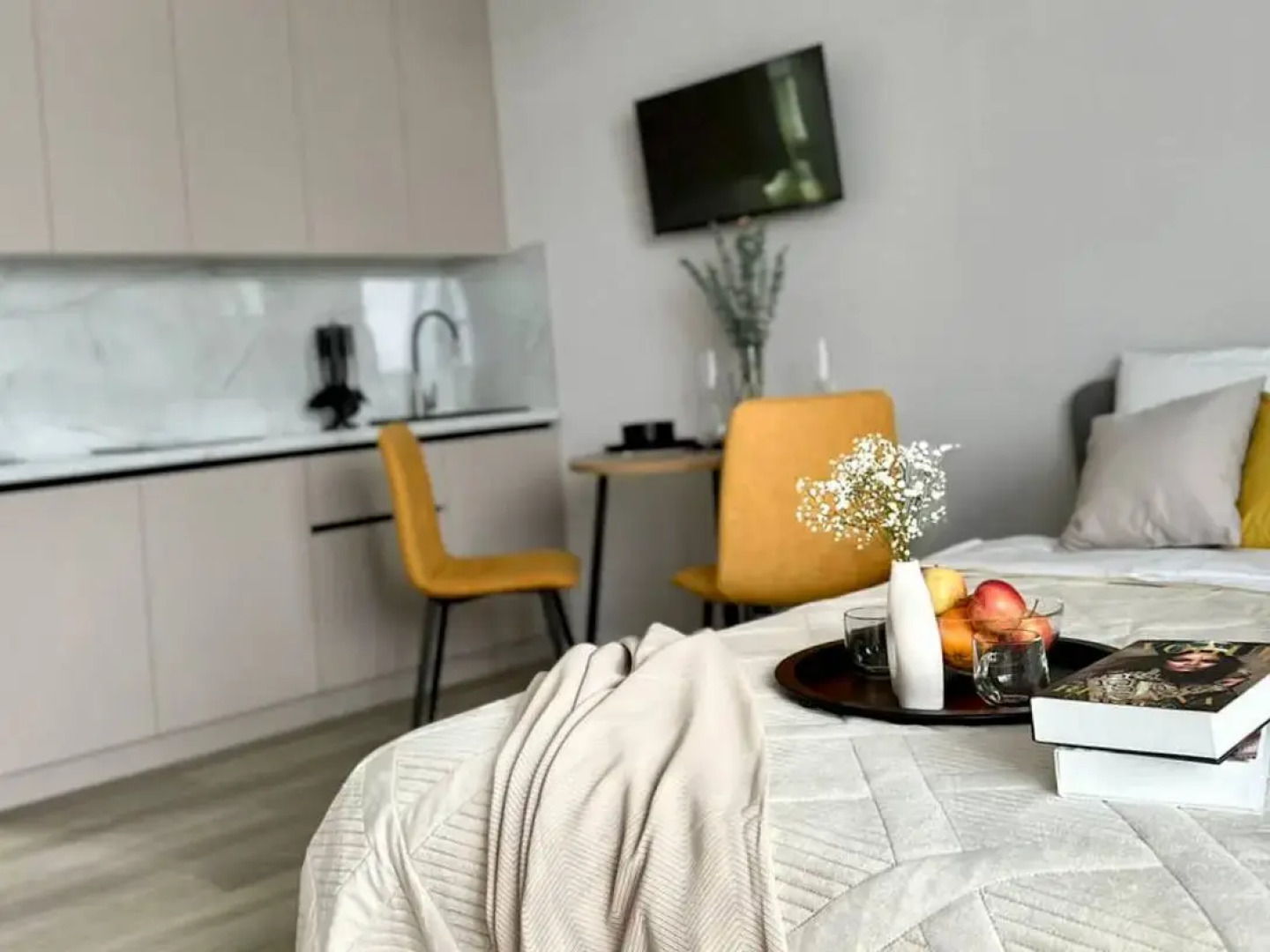 Апартаменты Йорт студия в жк Бизнес Класса Уникум