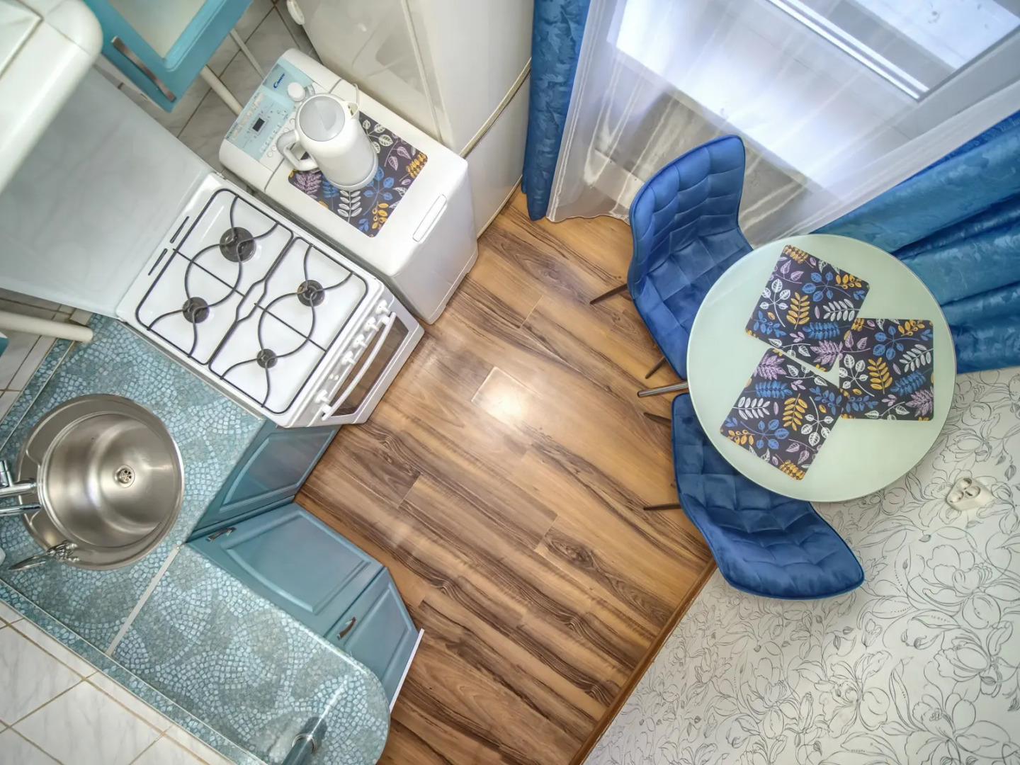 Апартаменты KvartalApartments Донецкая  9