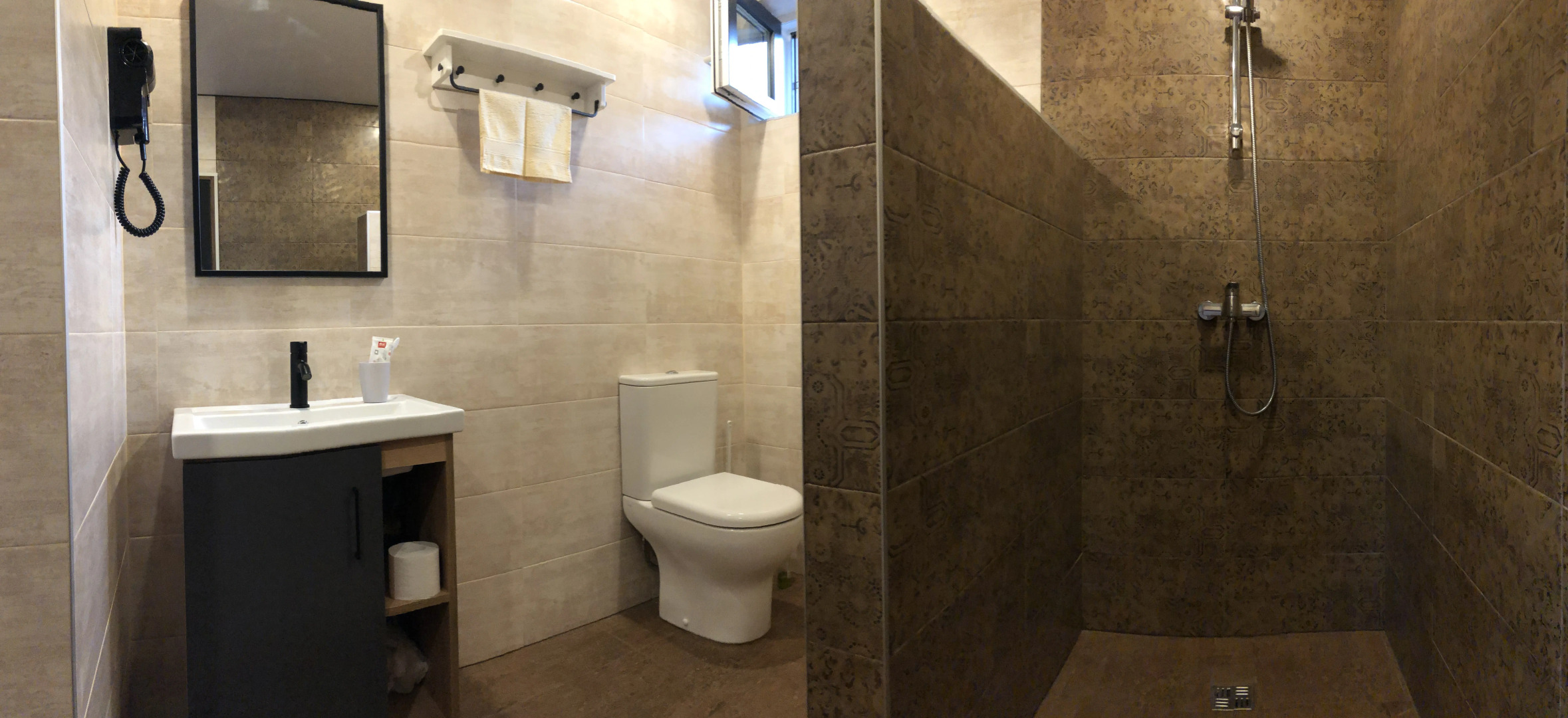 Частный Дом на Скале