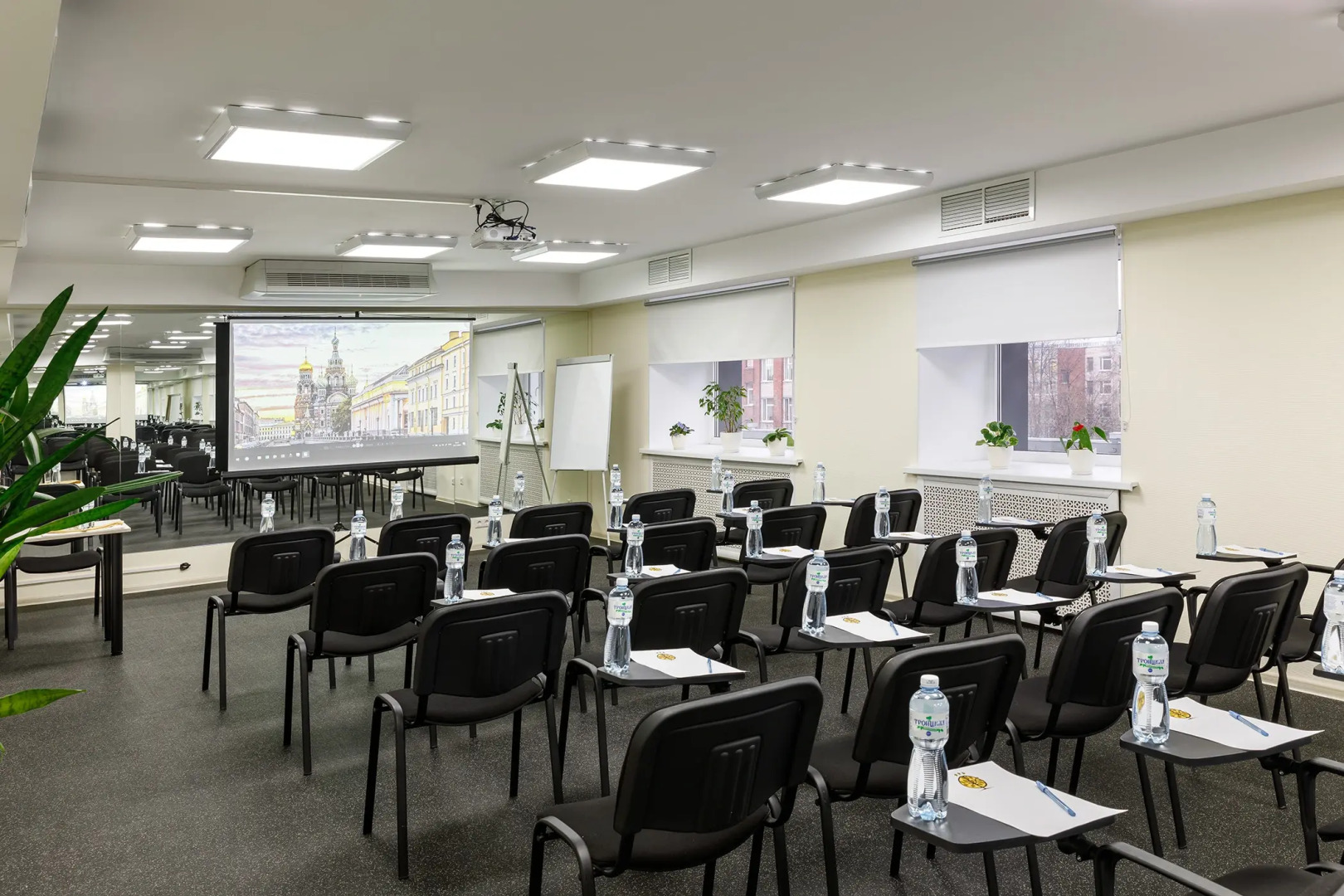 Отель Белое Дерево