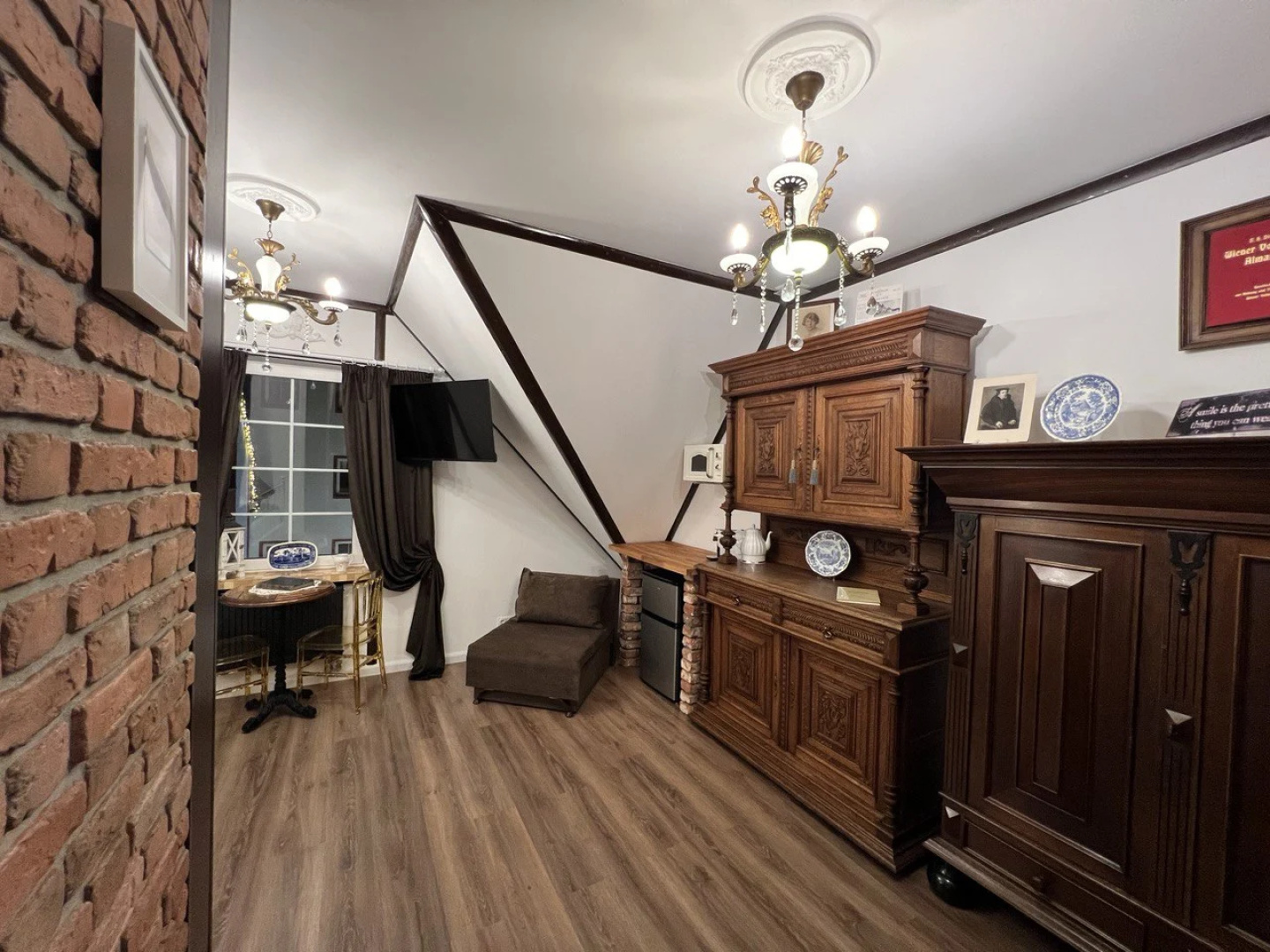 Апартаменты Amber One Apartments