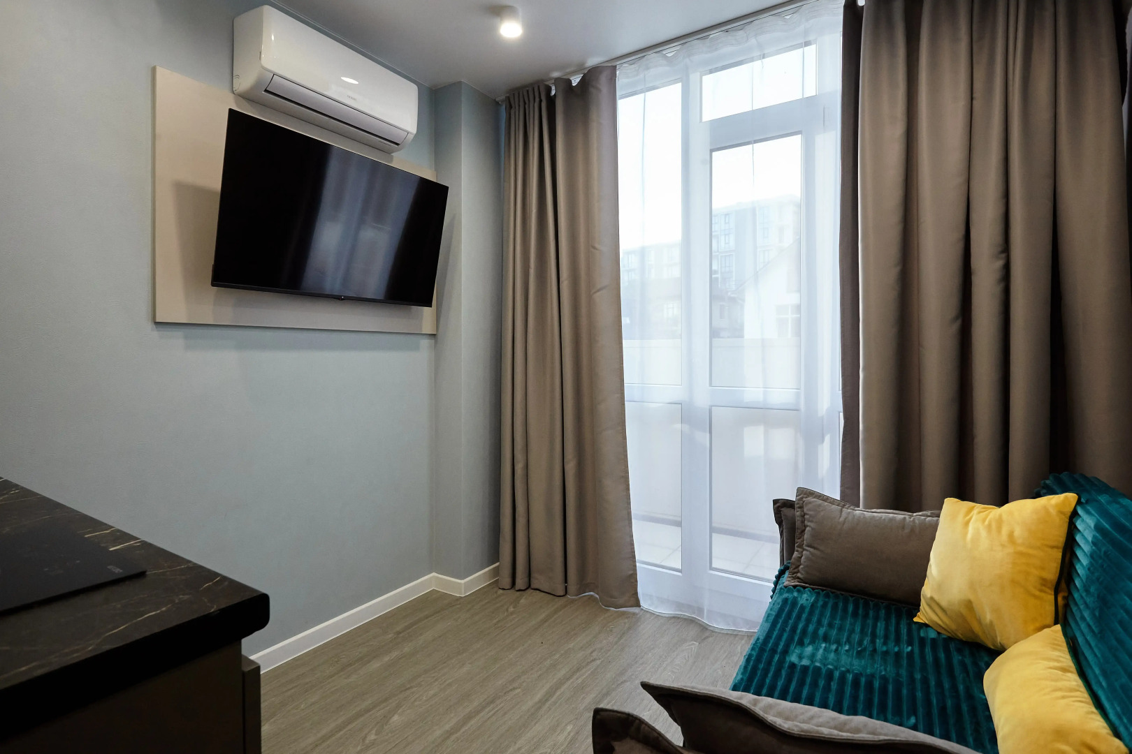 Апартаменты в ЖК Резидент с Балконом