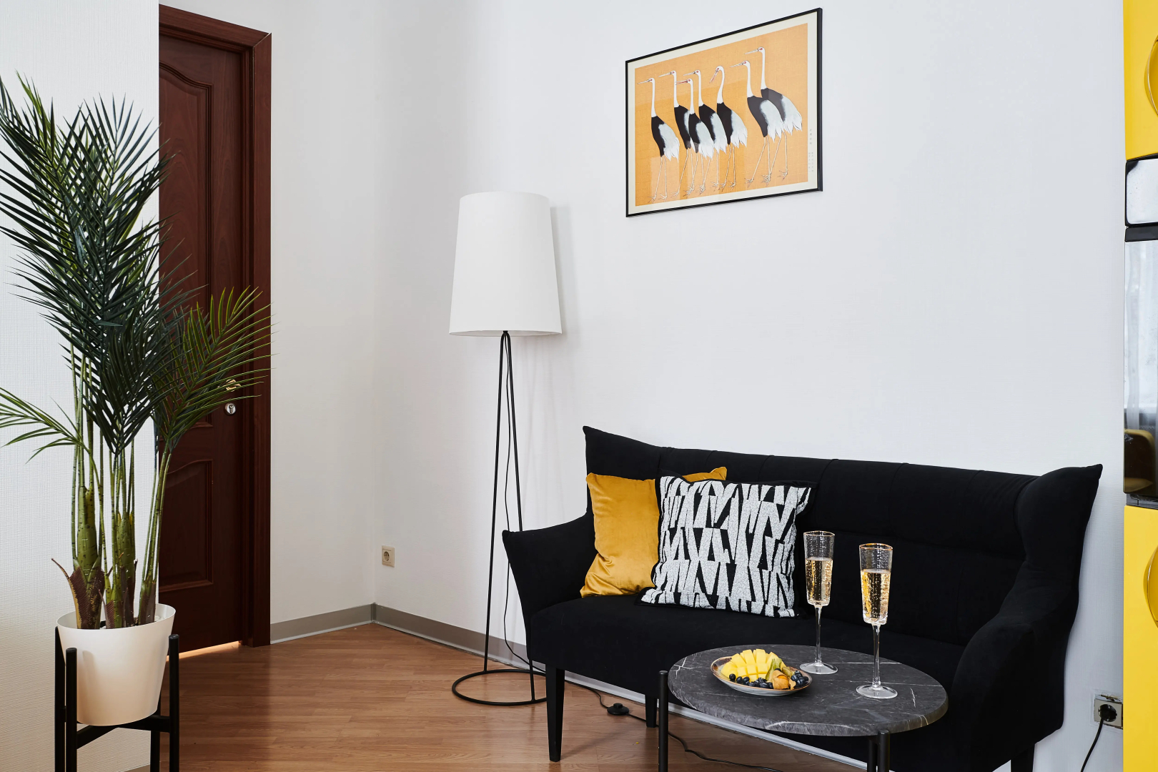 Квартира GM Apartments Яркая Трехкомнатная у Красной Площади