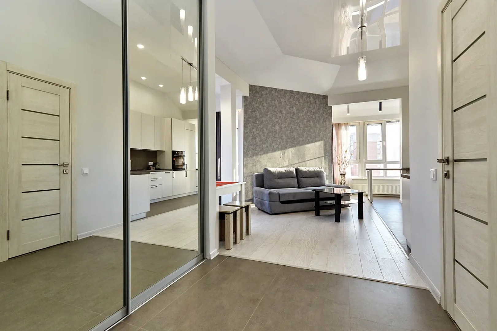 Квартира Большая Студия Люкс в Фестивальном Районе