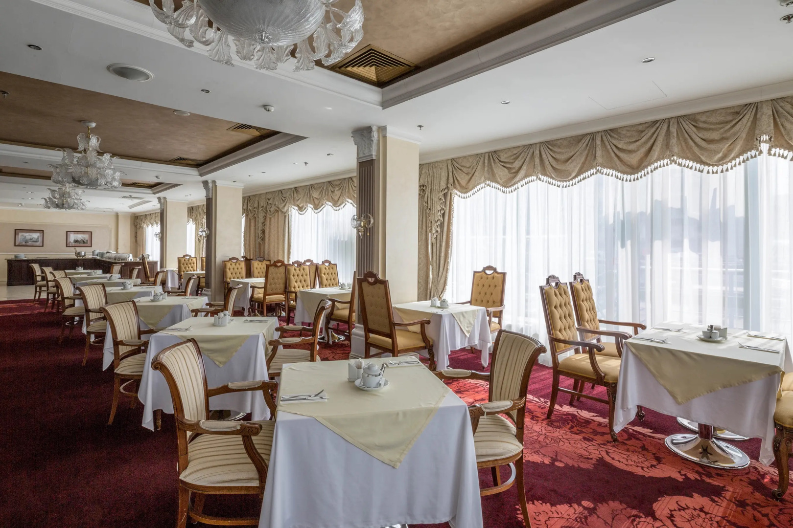 Отель Милан