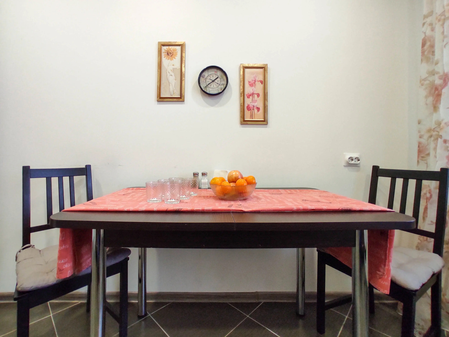 Апартаменты на берегу реки с панорамным видом Сеть ЙоХоум