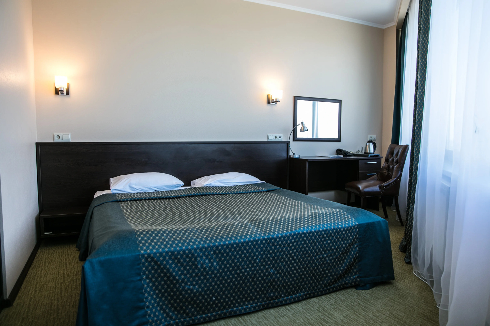 Топос Конгресс-Отель (бывший ВертолОтель)