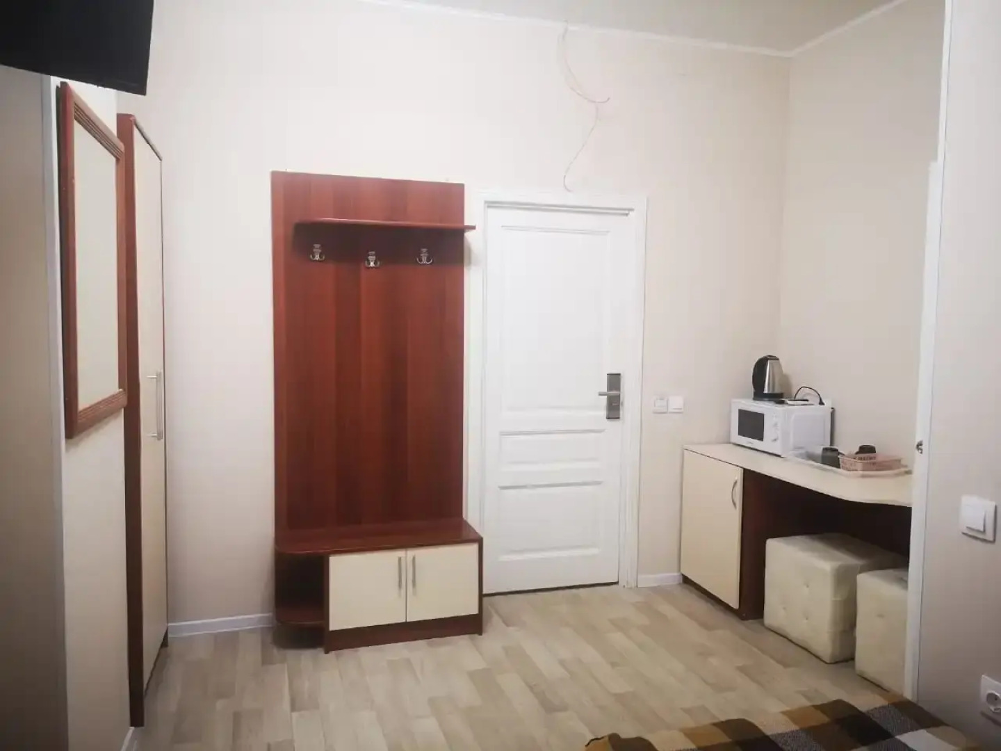 Отель Визави