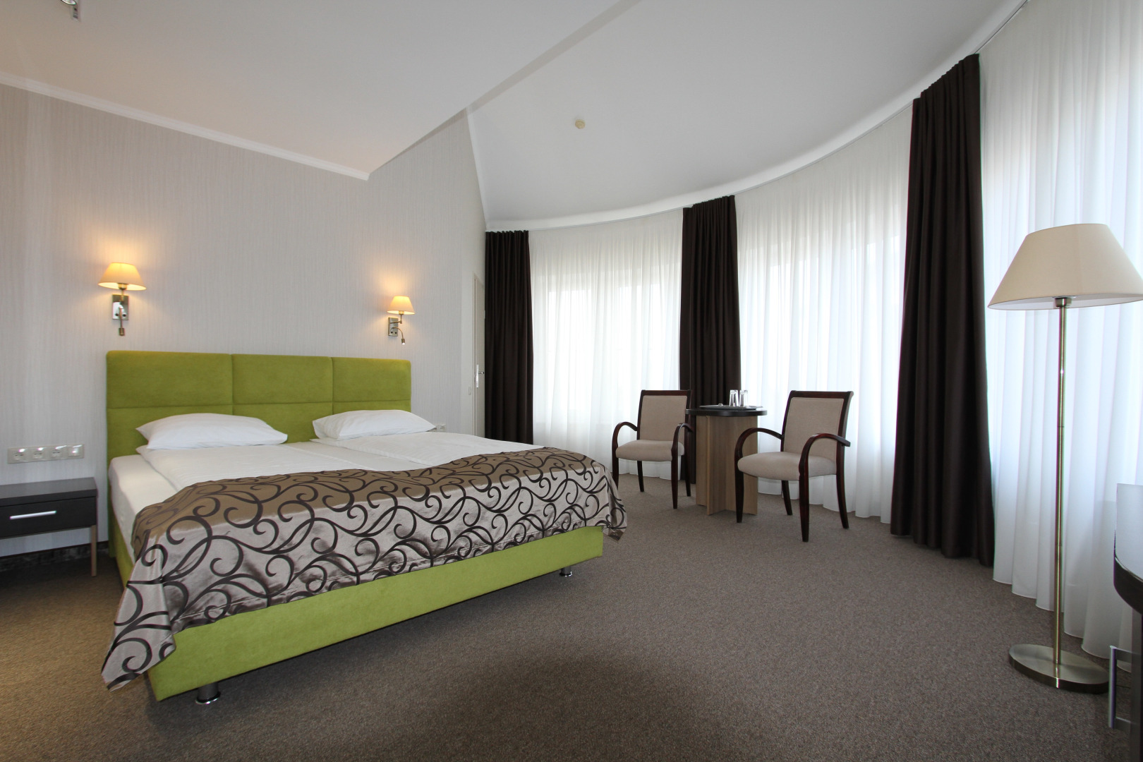 Отель Кристалл