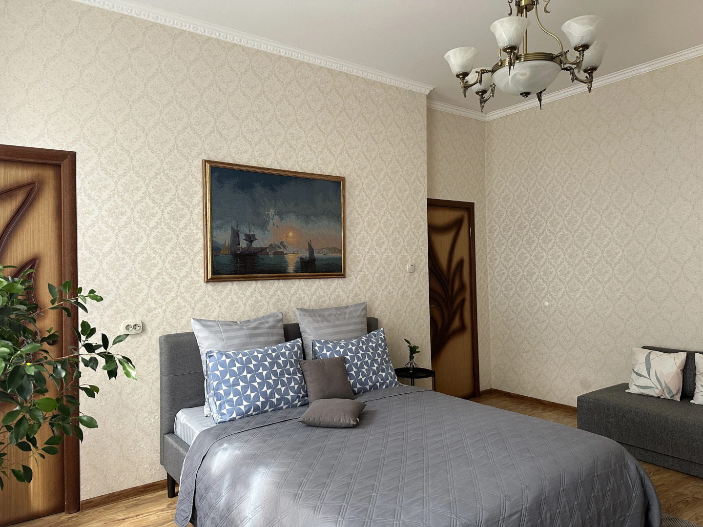 Апартаменты Красная 13