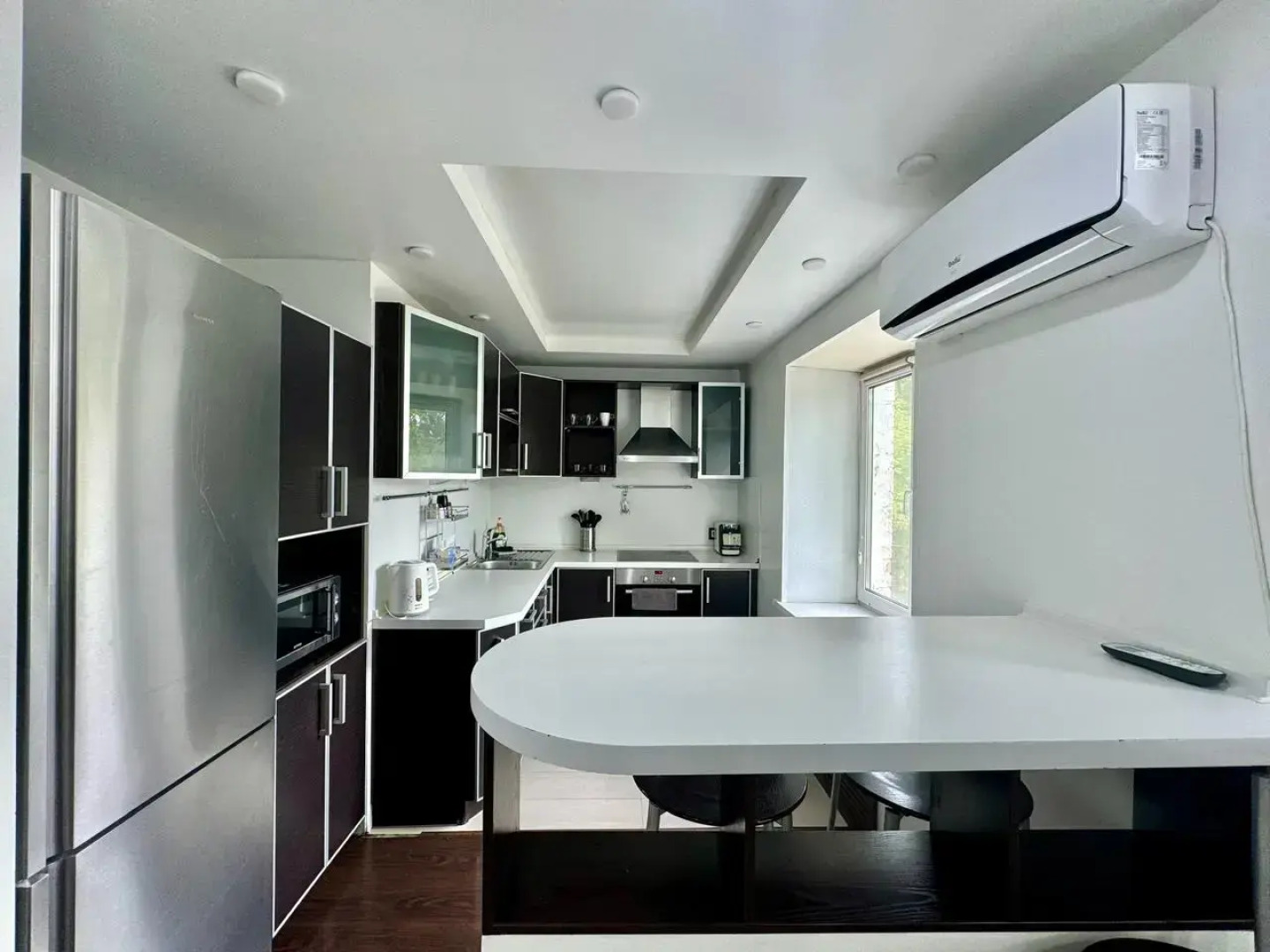 Апартаменты VLadhome24 Океанский проспект 100