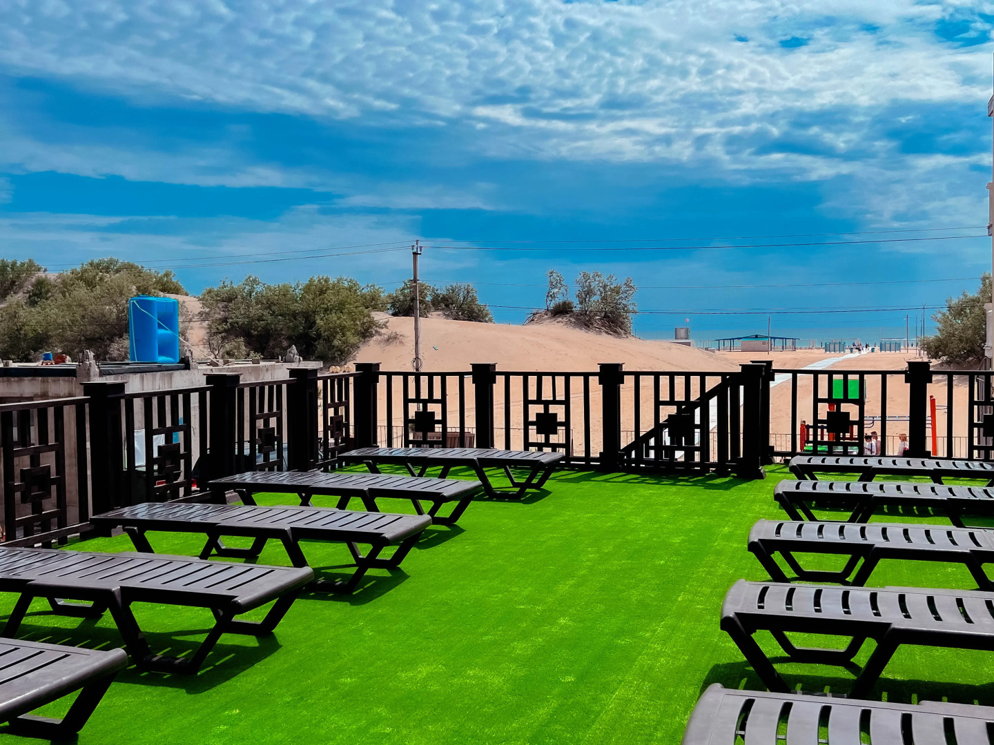 Отель Идеал