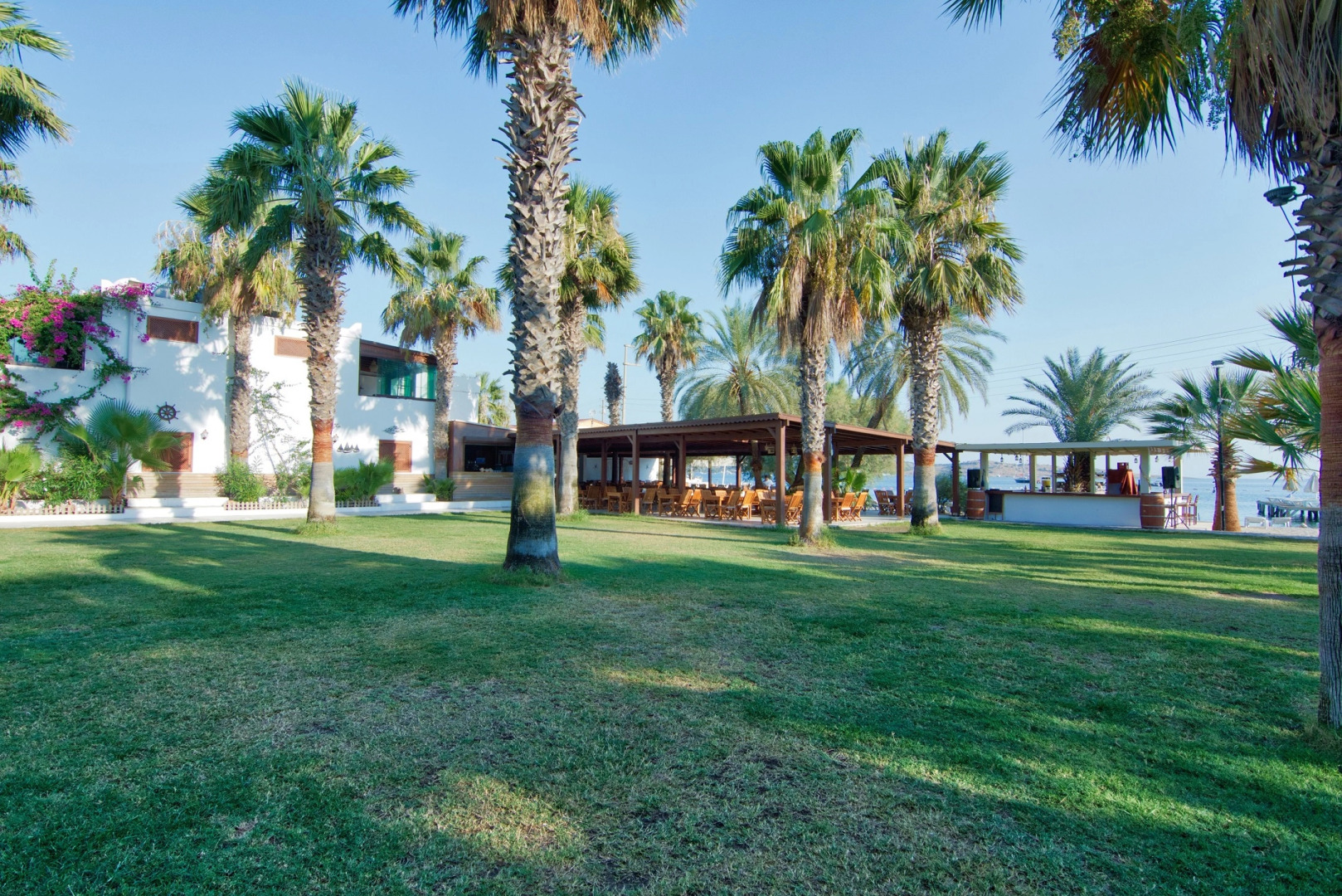 Отель Selvi Beach