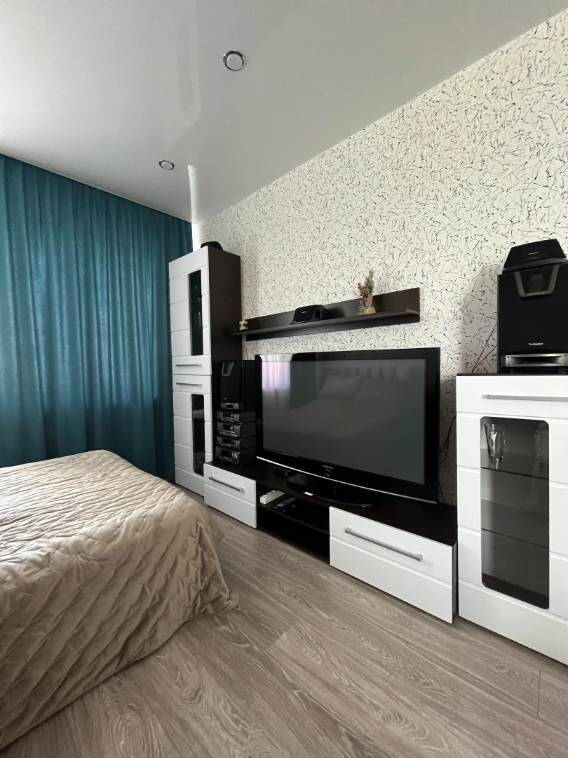 Однокомнатная квартира 40 кв.м на Набережной нефтяников 6