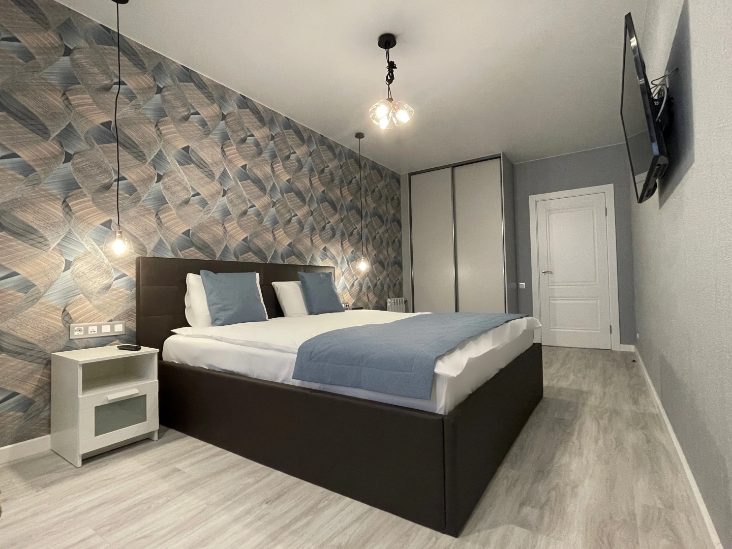 Апартаменты Fresh двухкомнатные с 2 спальнями и душевой кабиной