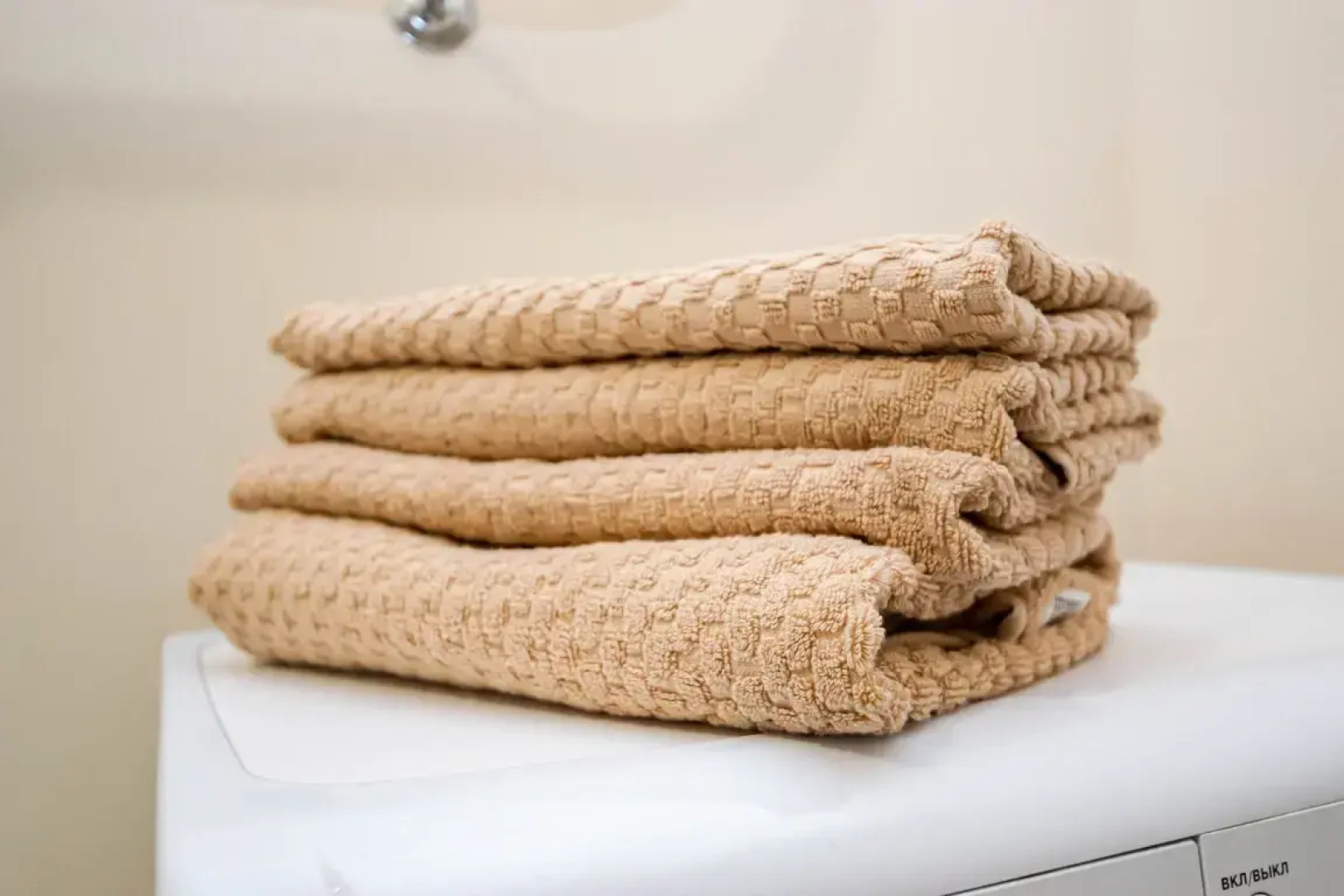 Апартаменты Cosmos Apart на Революции 48А (2)