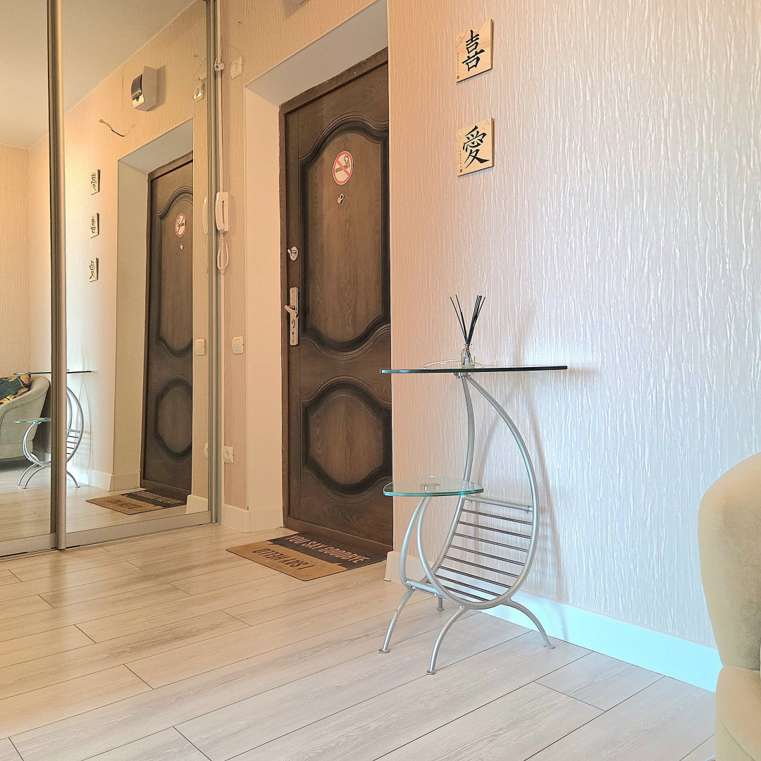 Квартира Однокомнатная Напротив Сквера Героев России