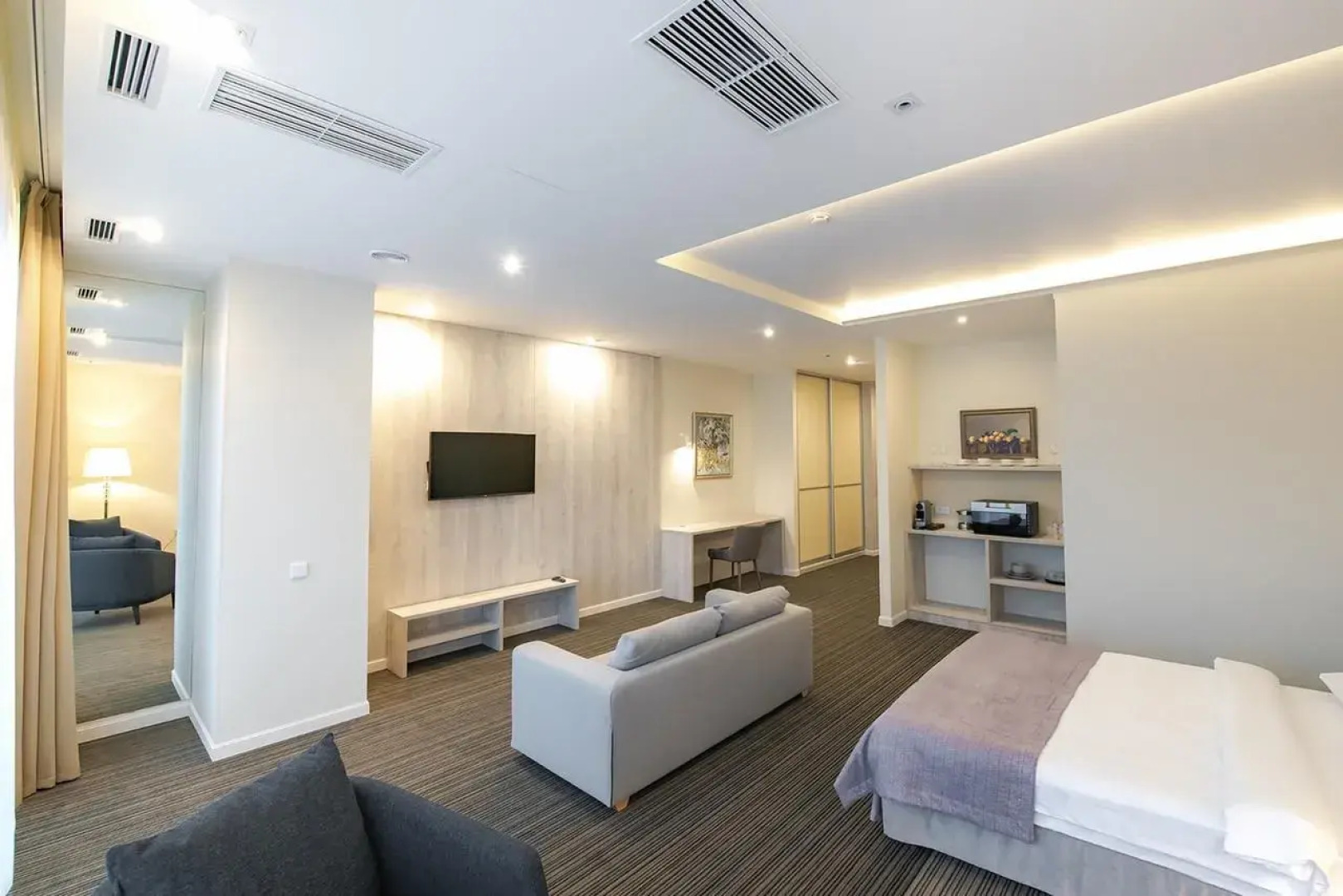 Отель City View