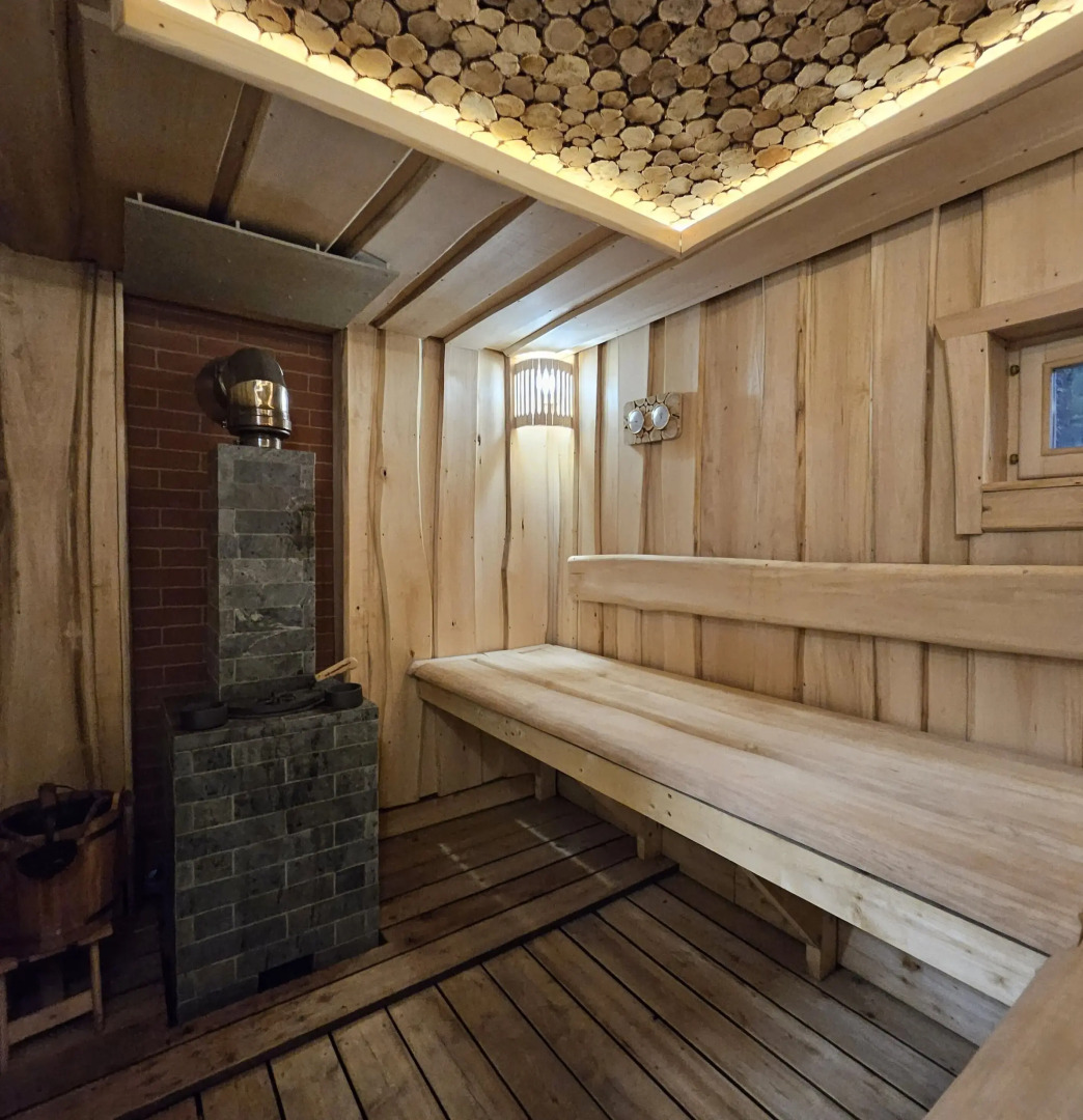 Частный дом большой