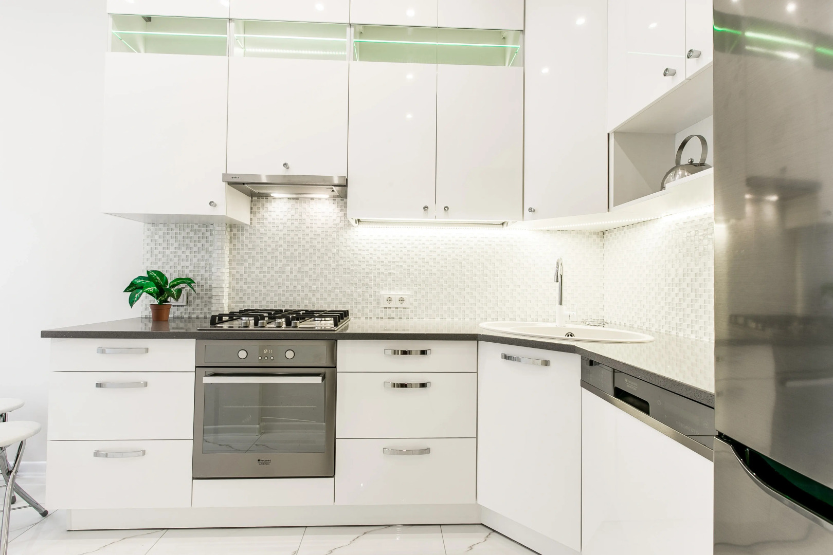 Апартаменты с Двумя Спальнями и Гостиной на Проспекте Независимости