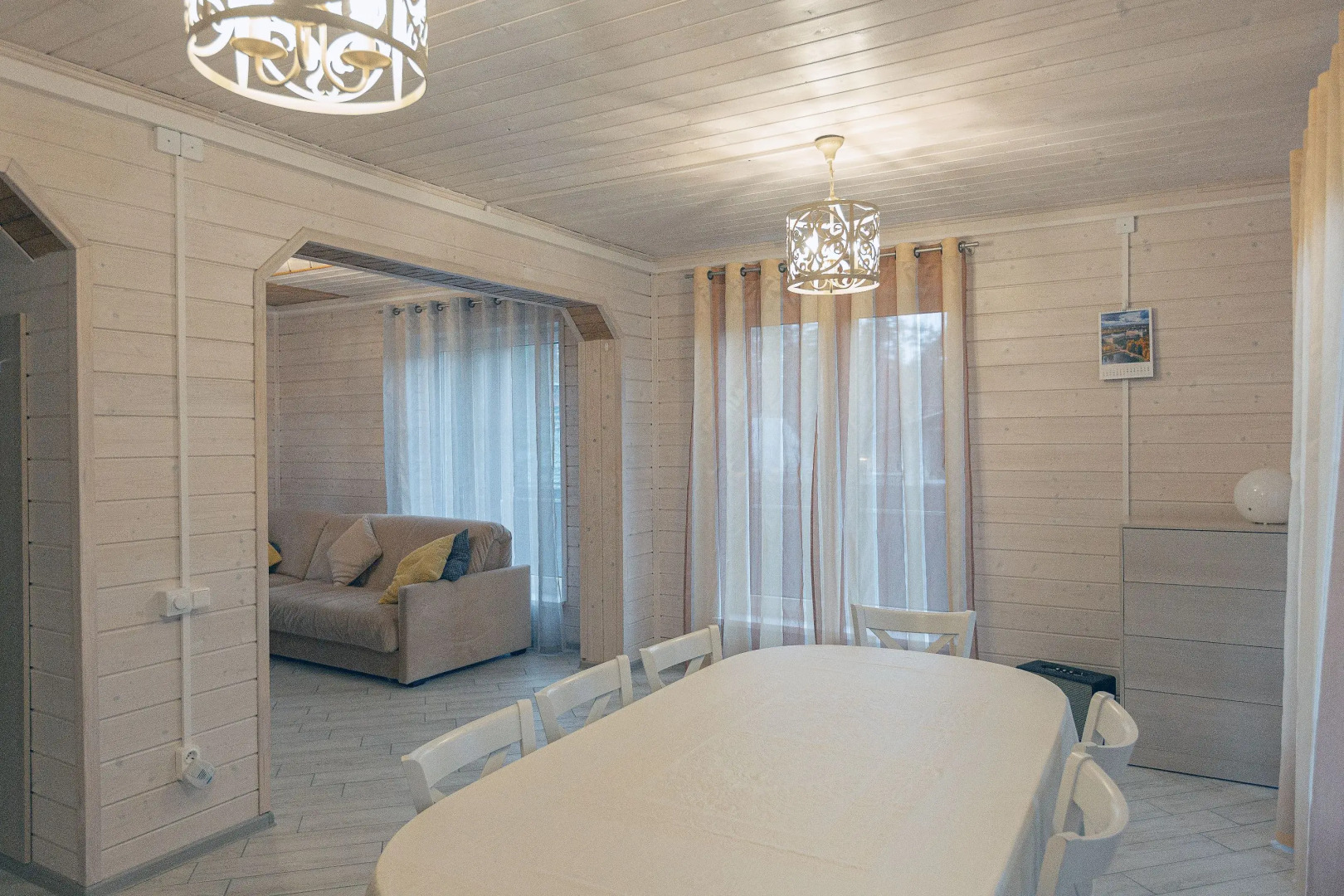 Частный дом WhiteyHouse половина 2