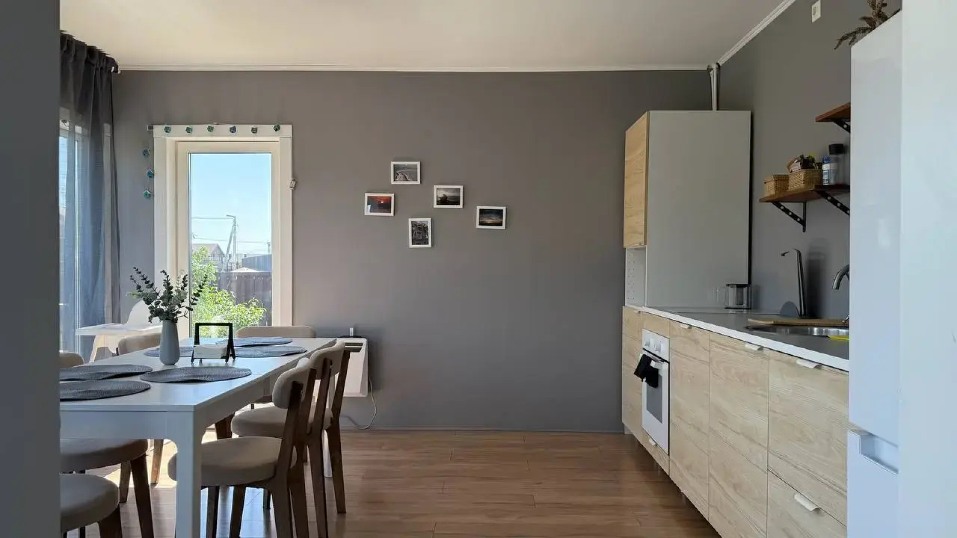 Частный Дом Большой семейный с панорамными окнами