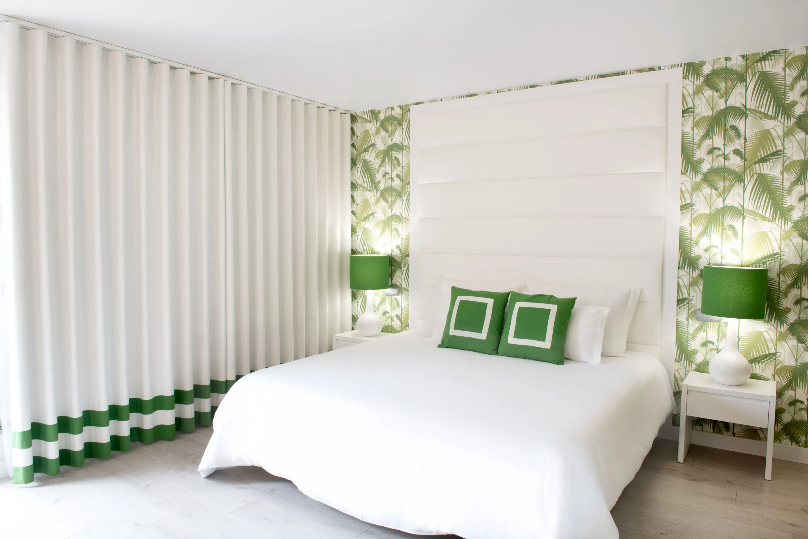 Отель Cristal Praia Resort & Spa