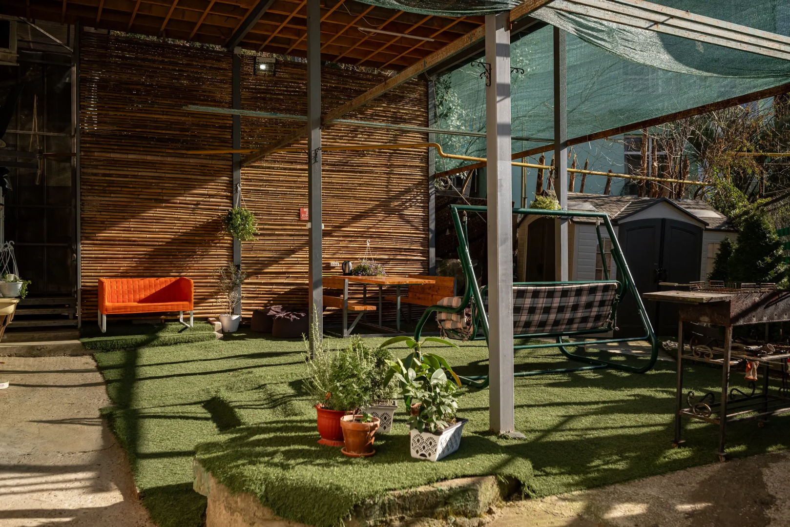 Квартира студия семейная уютная в частном доме в мкр. Кудепста