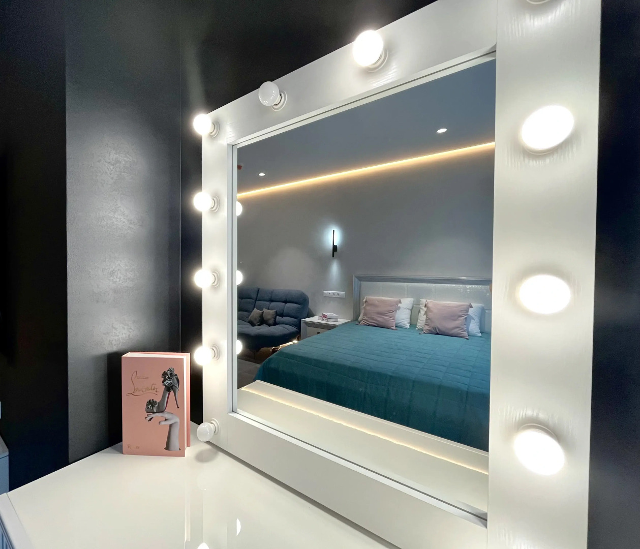 Квартира видовая Неотель в Резиденции Галерея Чижова, в центре города