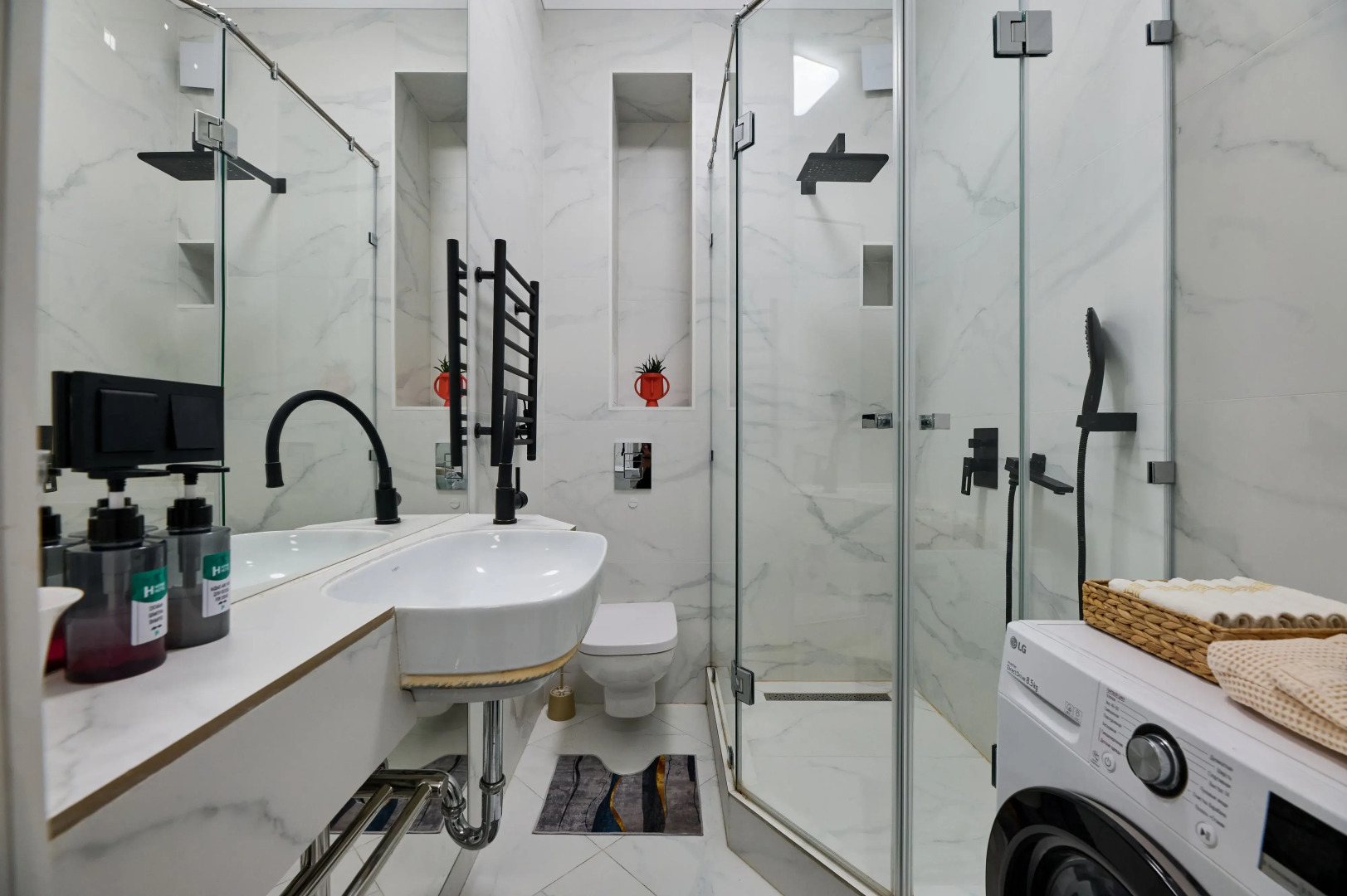 Квартира в центре города с видом на горы