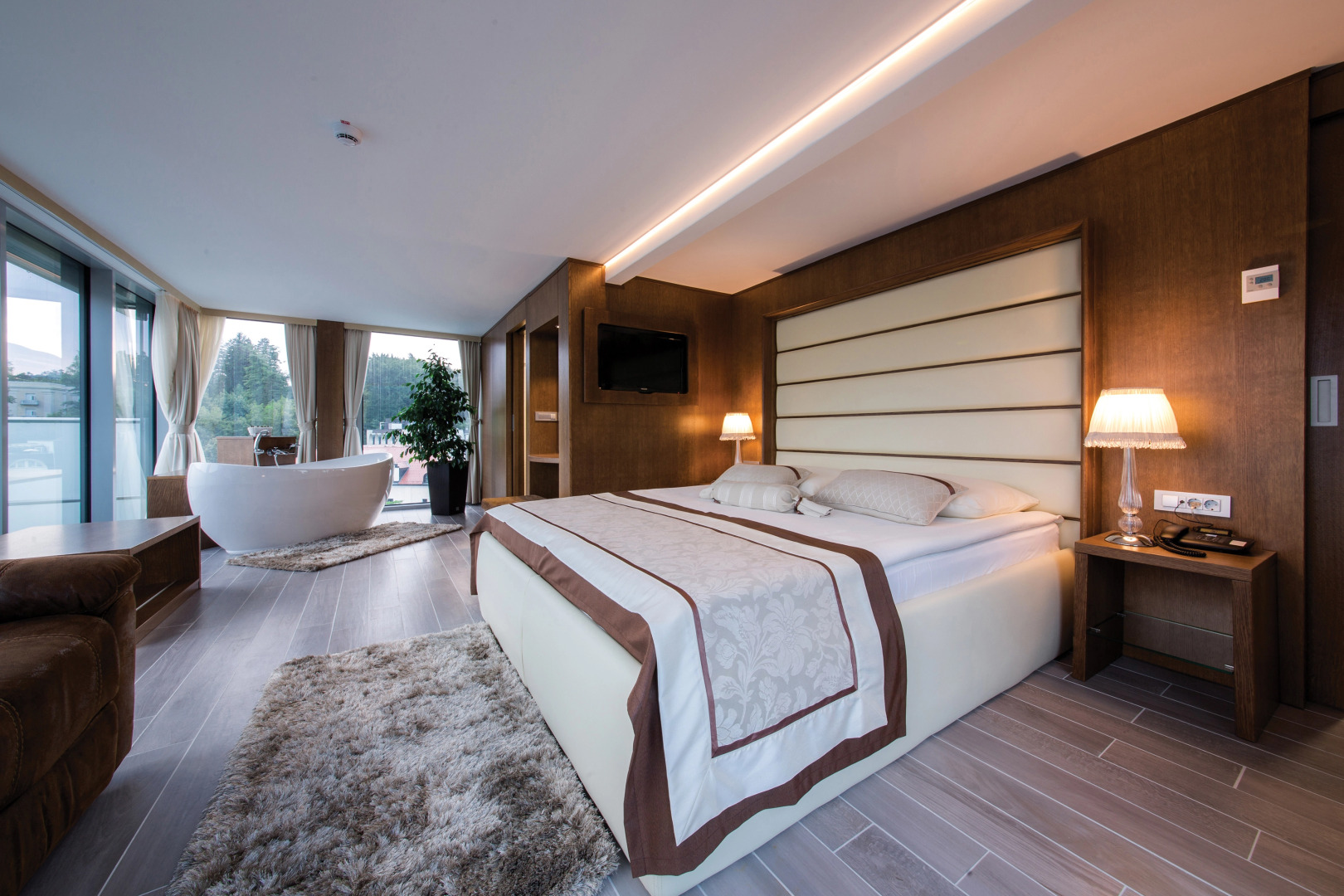 Отель Grand Donat Superior