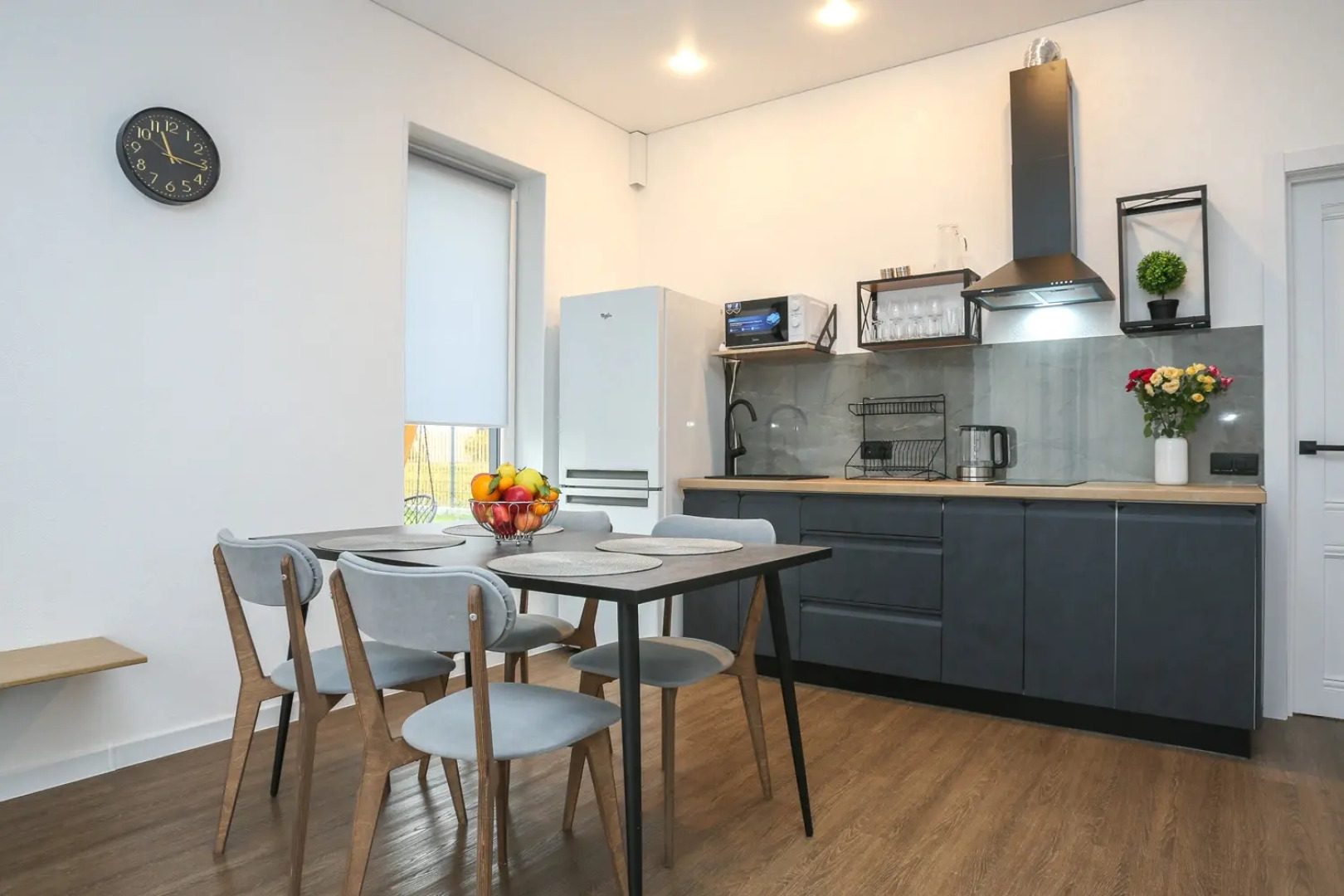 Частный дом Дом у озера Белая дача