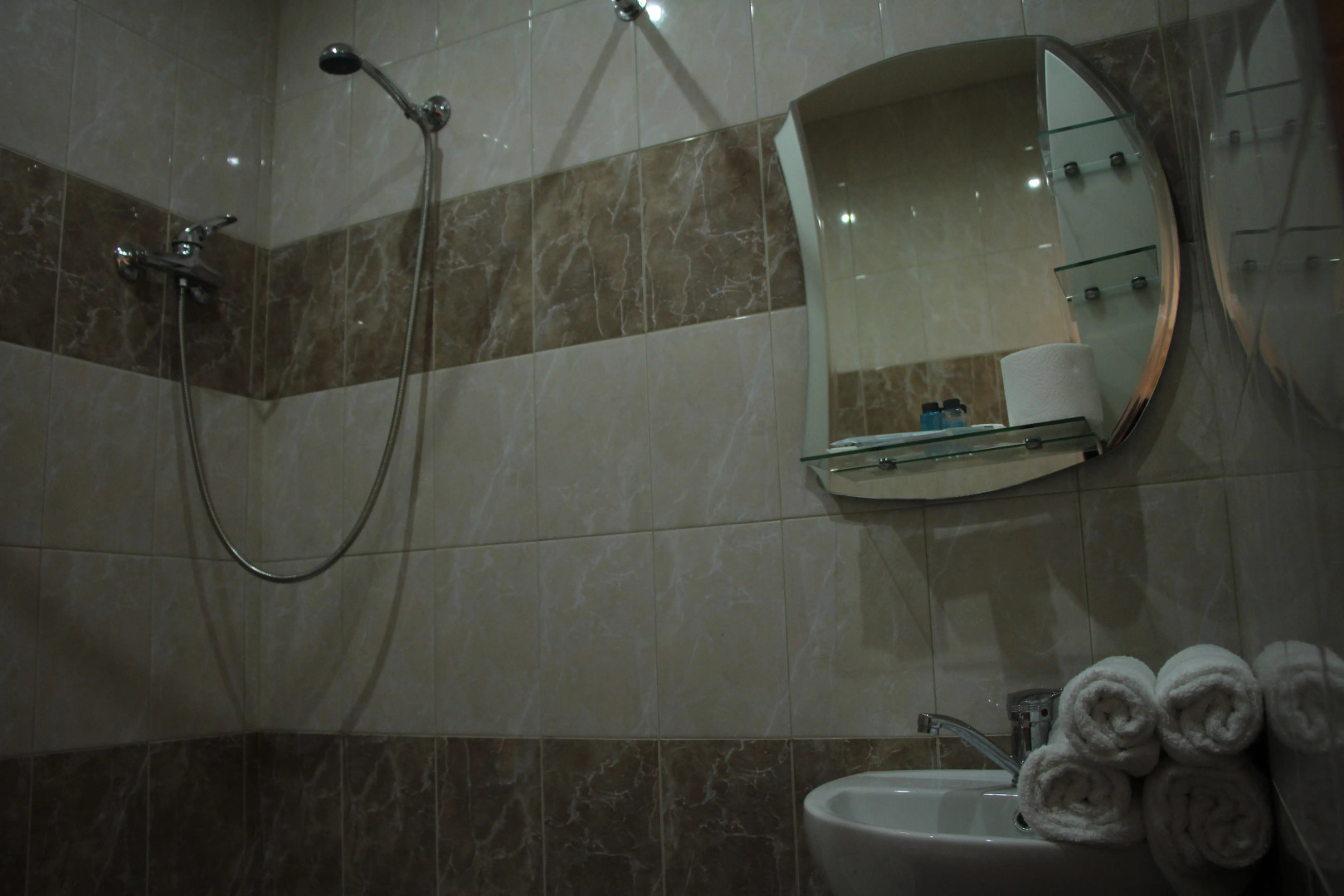 Отель Lara Hotel