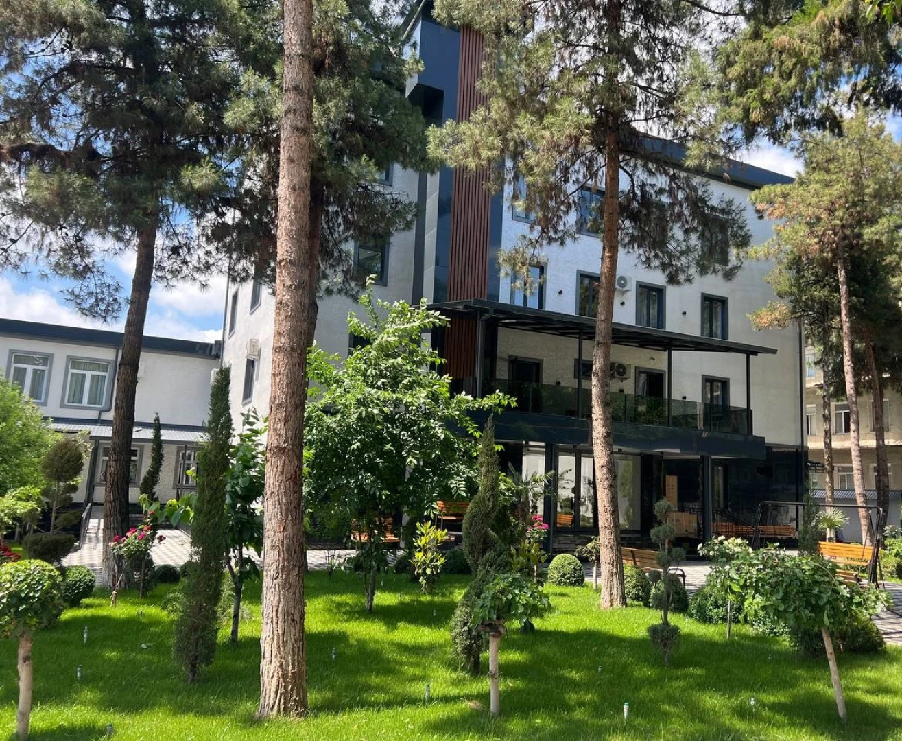 Отель DSF GARDEN HOTEL