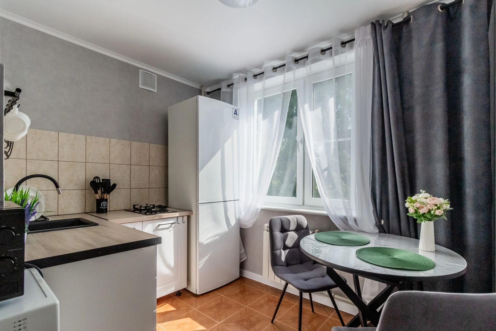 Апартаменты двухкомнатные в Рыбной деревне у Домика Смотрителя