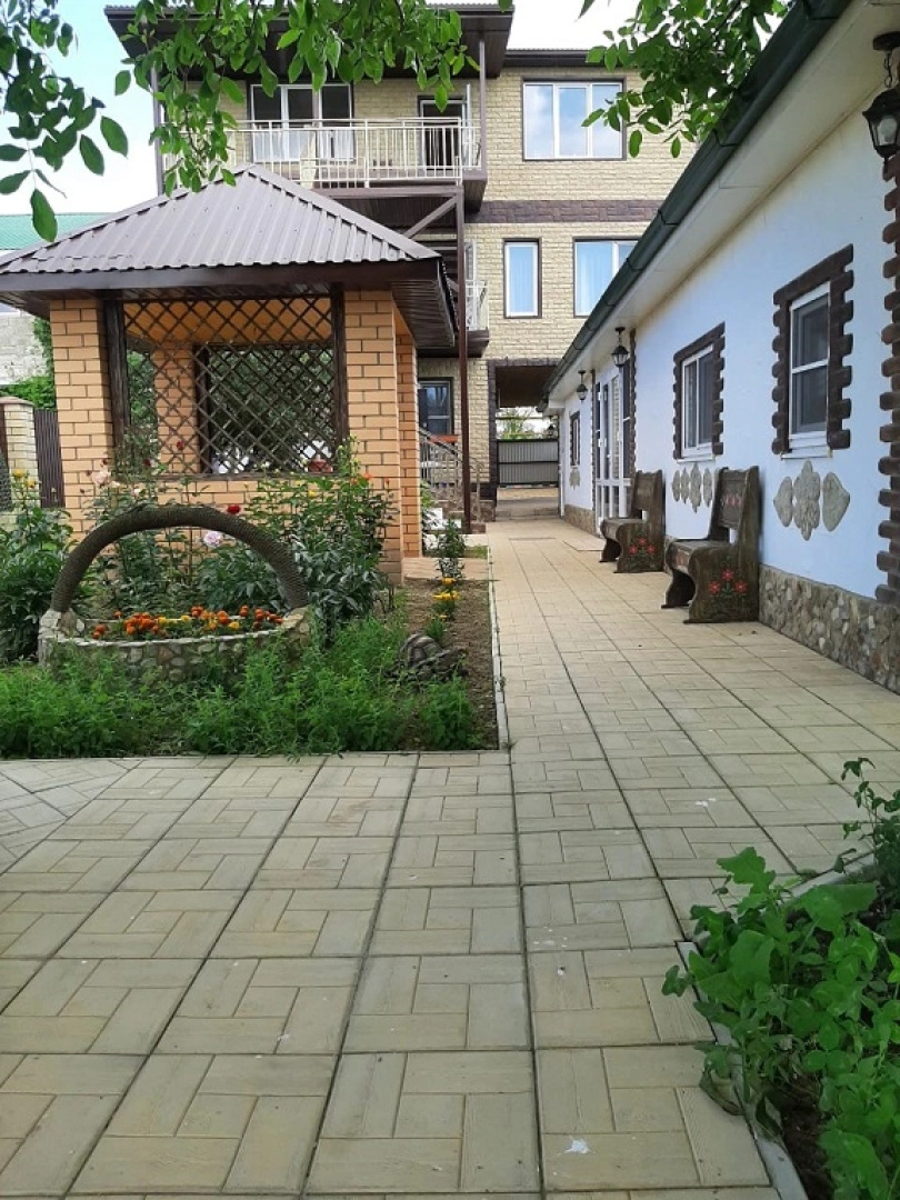 Solnechny Guest House